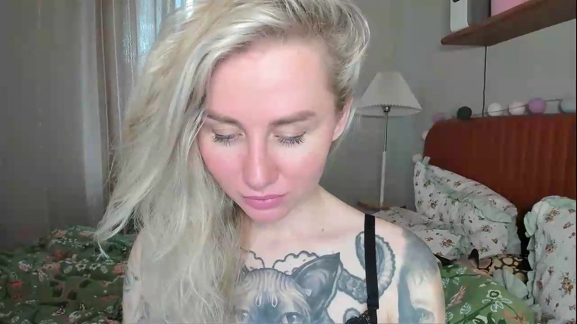 Gallery image thumbnail from Alexa_Smithhh's myfreecams stream on, 06/25/2026, 19:15 image 12 of 20