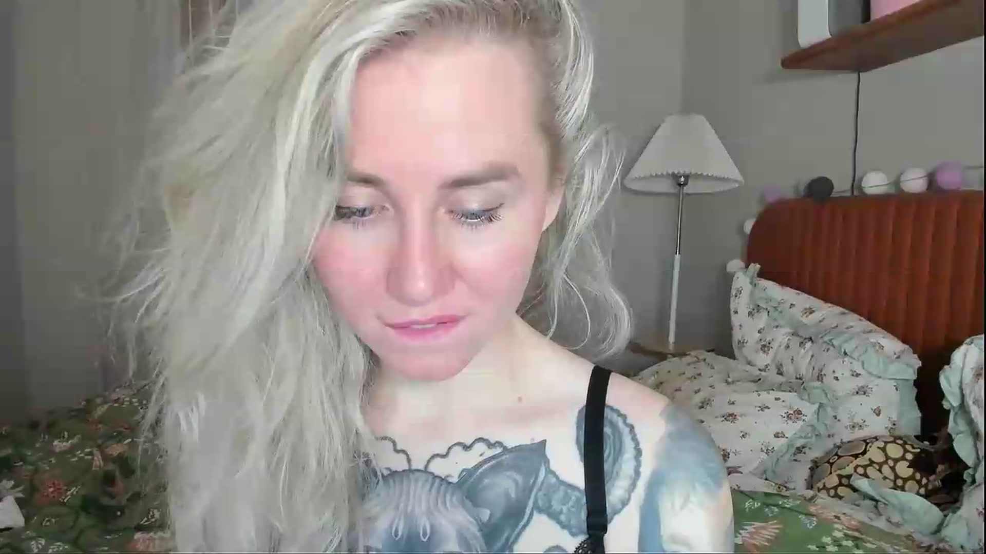 Gallery image thumbnail from Alexa_Smithhh's myfreecams stream on, 06/25/2026, 20:02 image 17 of 20