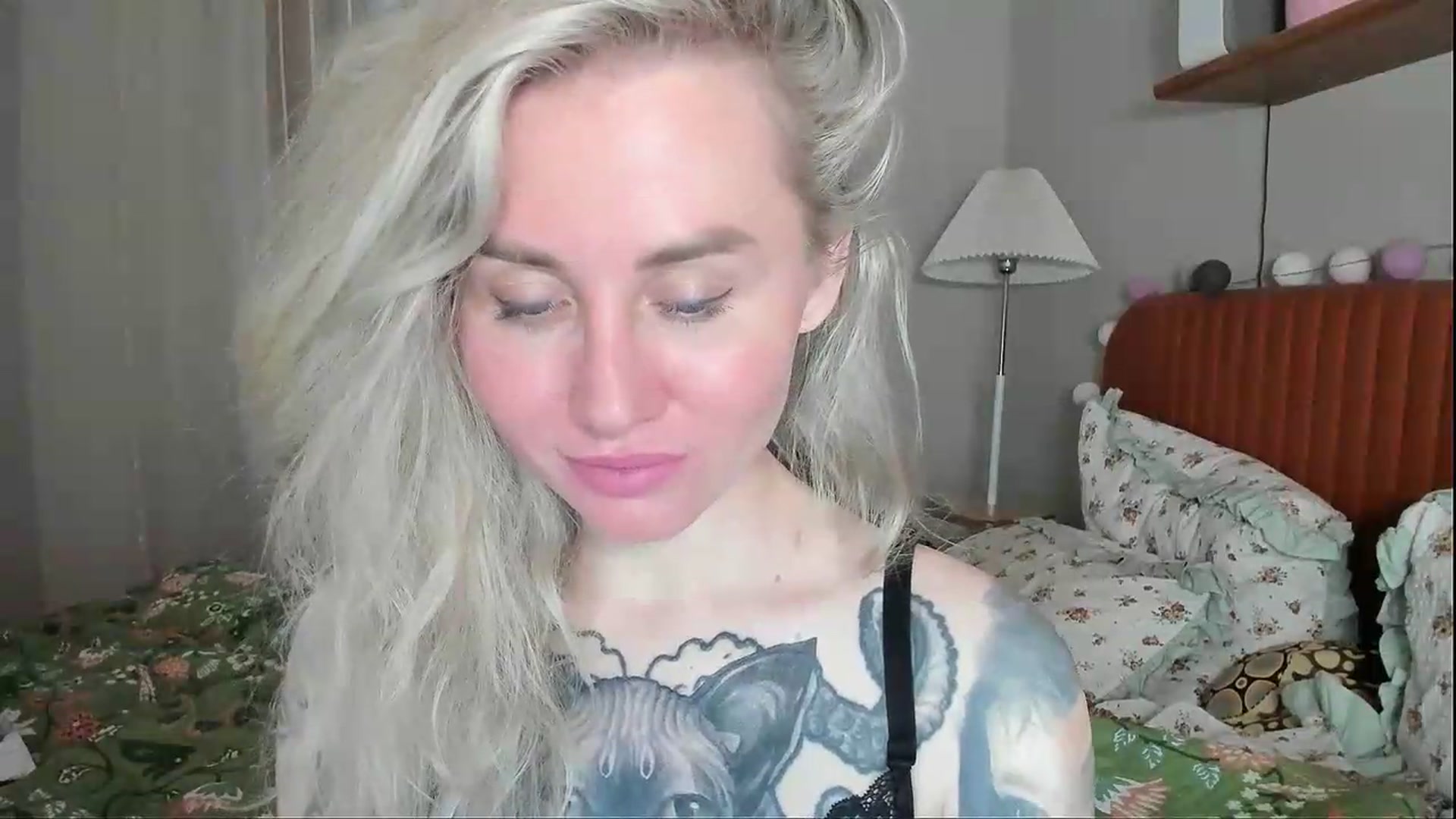 Gallery image thumbnail from Alexa_Smithhh's myfreecams stream on, 06/25/2026, 20:02 image 8 of 20