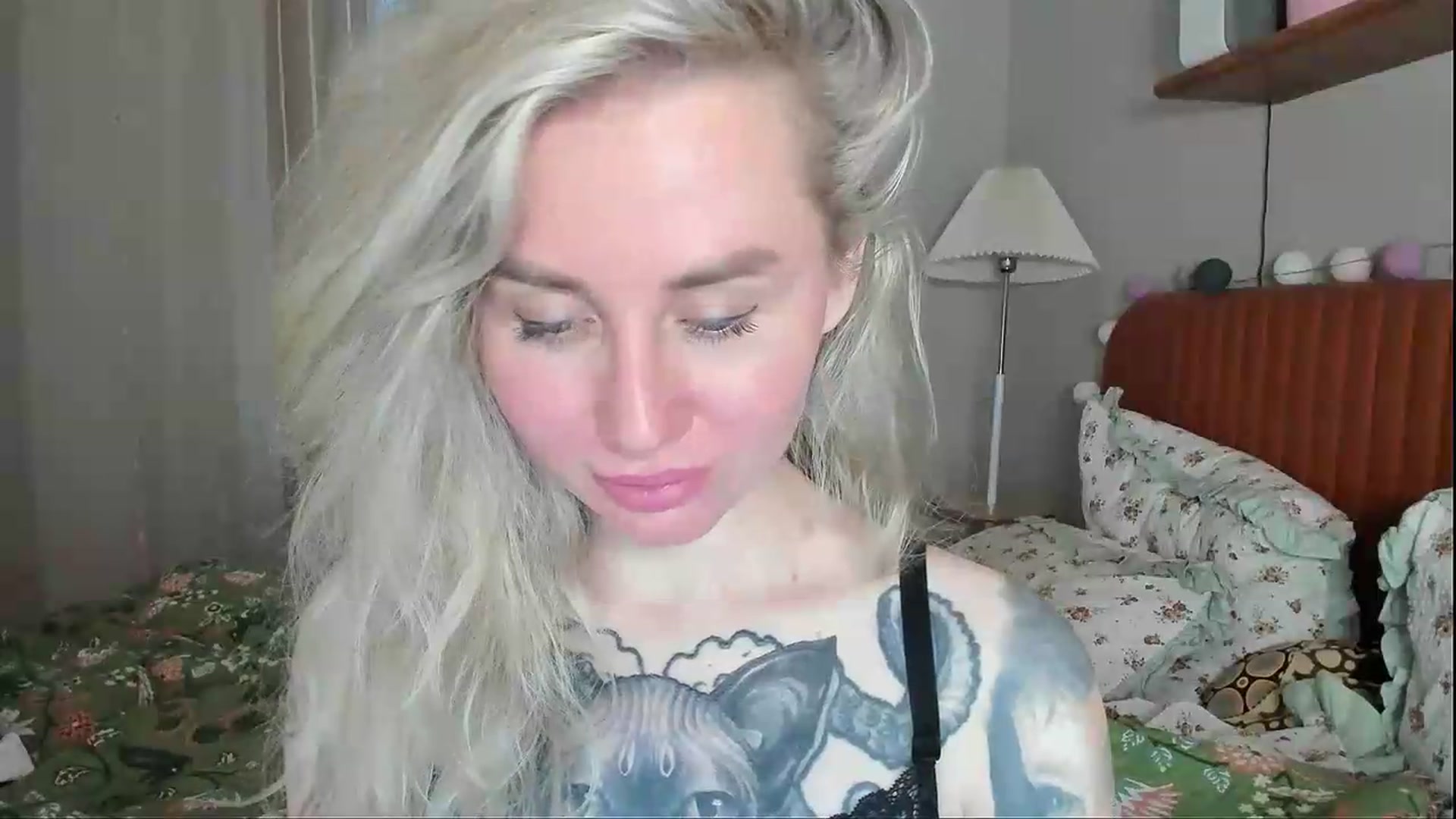 Gallery image thumbnail from Alexa_Smithhh's myfreecams stream on, 06/25/2026, 20:02 image 6 of 20