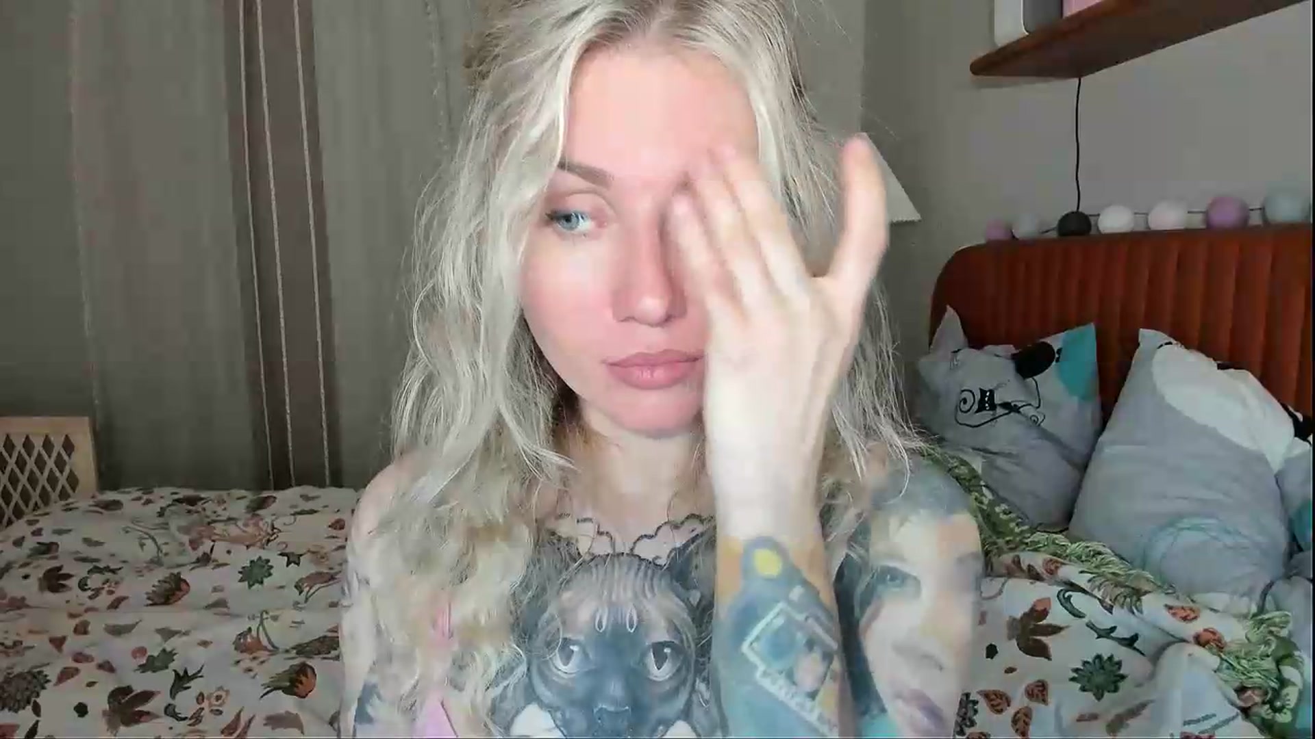 Gallery image thumbnail from Alexa_Smithhh's myfreecams stream on, 07/31/2026, 20:52 image 9 of 20