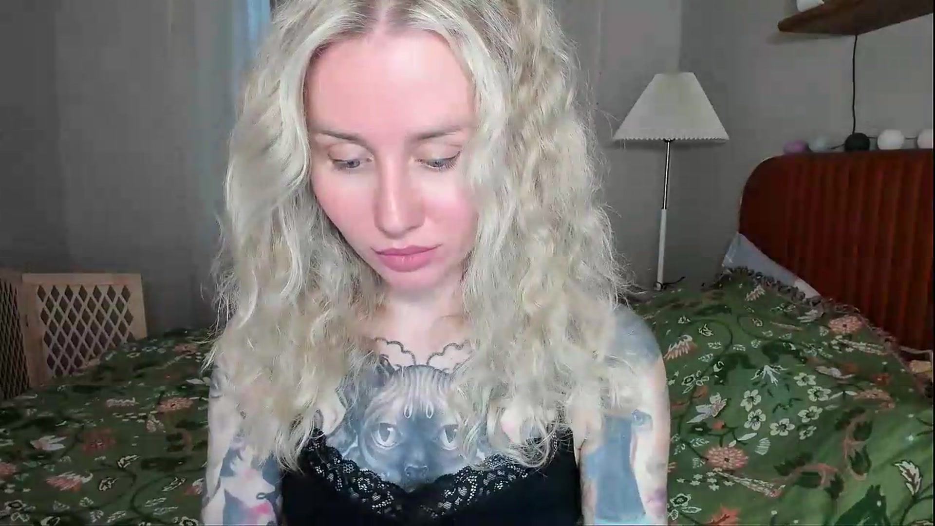 Gallery image thumbnail from Alexa_Smithhh's myfreecams stream on, 08/05/2026, 18:23 image 19 of 20