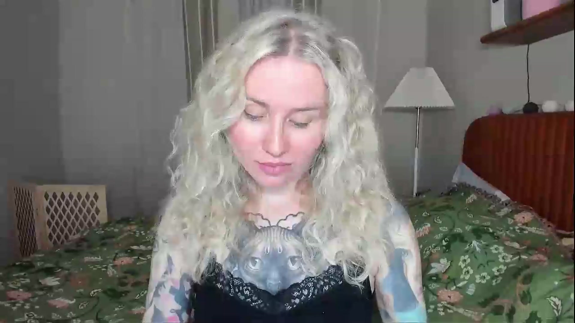 Gallery image thumbnail from Alexa_Smithhh's myfreecams stream on, 08/05/2026, 19:13 image 9 of 20
