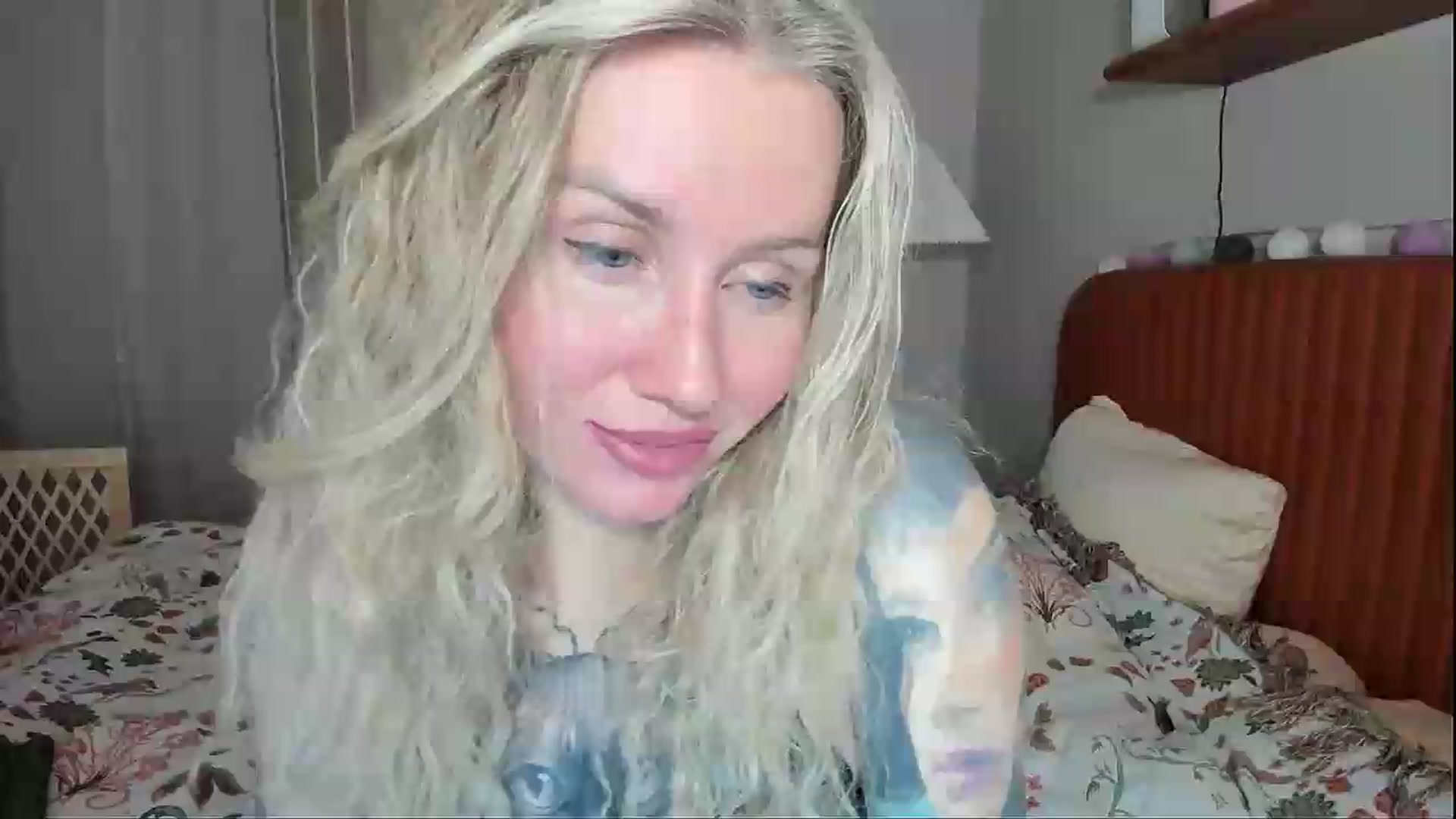 Gallery image thumbnail from Alexa_Smithhh's myfreecams stream on, 08/25/2026, 19:00 image 5 of 20