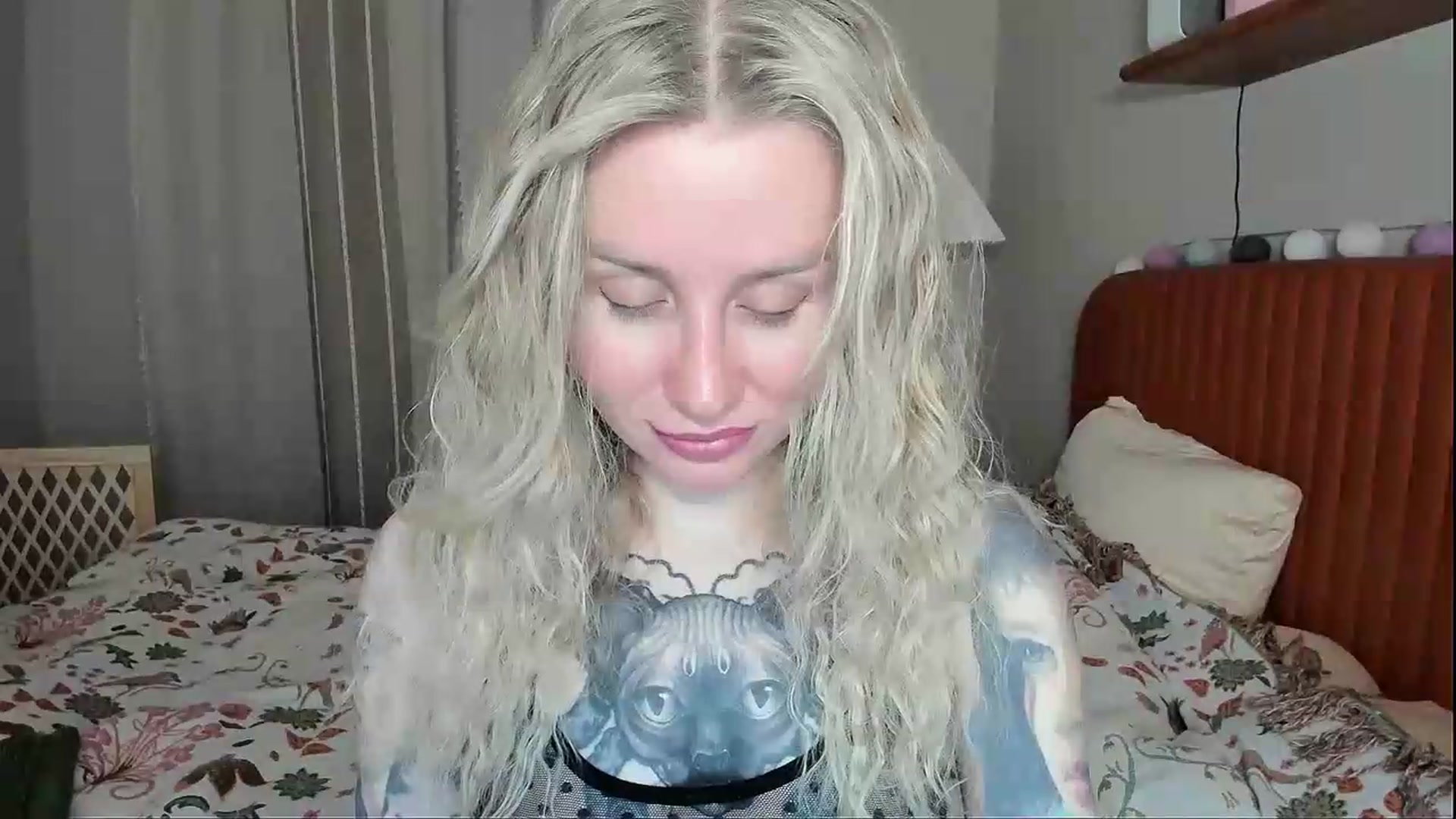 Gallery image thumbnail from Alexa_Smithhh's myfreecams stream on, 08/25/2026, 19:00 image 7 of 20