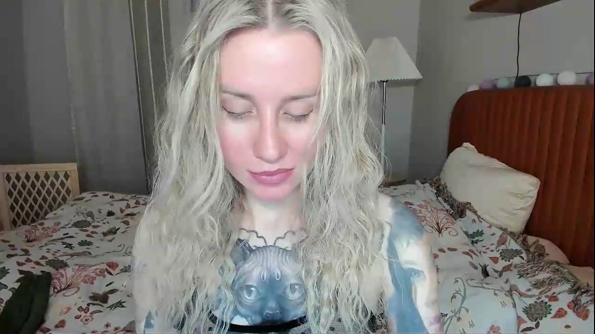 Gallery image thumbnail from Alexa_Smithhh's myfreecams stream on, 08/25/2026, 19:00 image 19 of 20