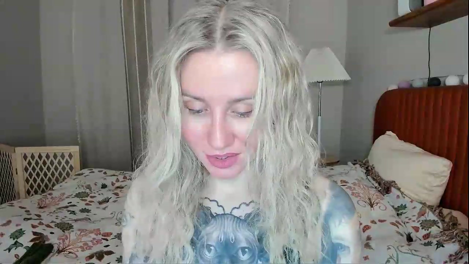 Gallery image thumbnail from Alexa_Smithhh's myfreecams stream on, 08/25/2026, 21:12 image 17 of 20