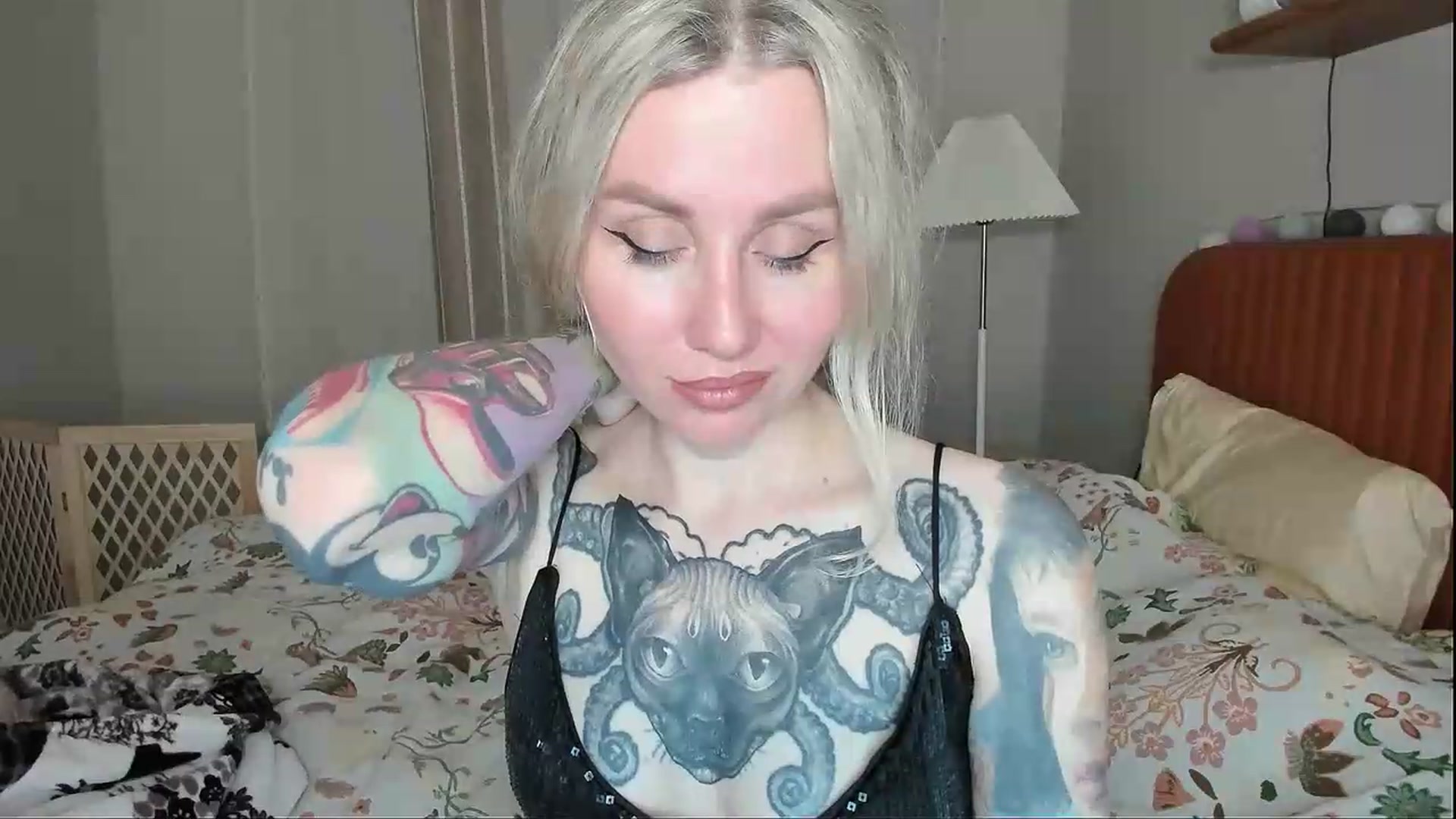 Gallery image thumbnail from Alexa_Smithhh's myfreecams stream on, 08/31/2026, 18:25 image 14 of 20