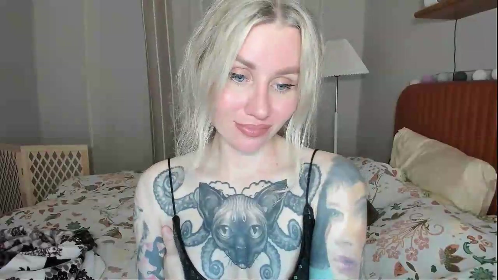 Gallery image thumbnail from Alexa_Smithhh's myfreecams stream on, 08/31/2026, 18:25 image 17 of 20