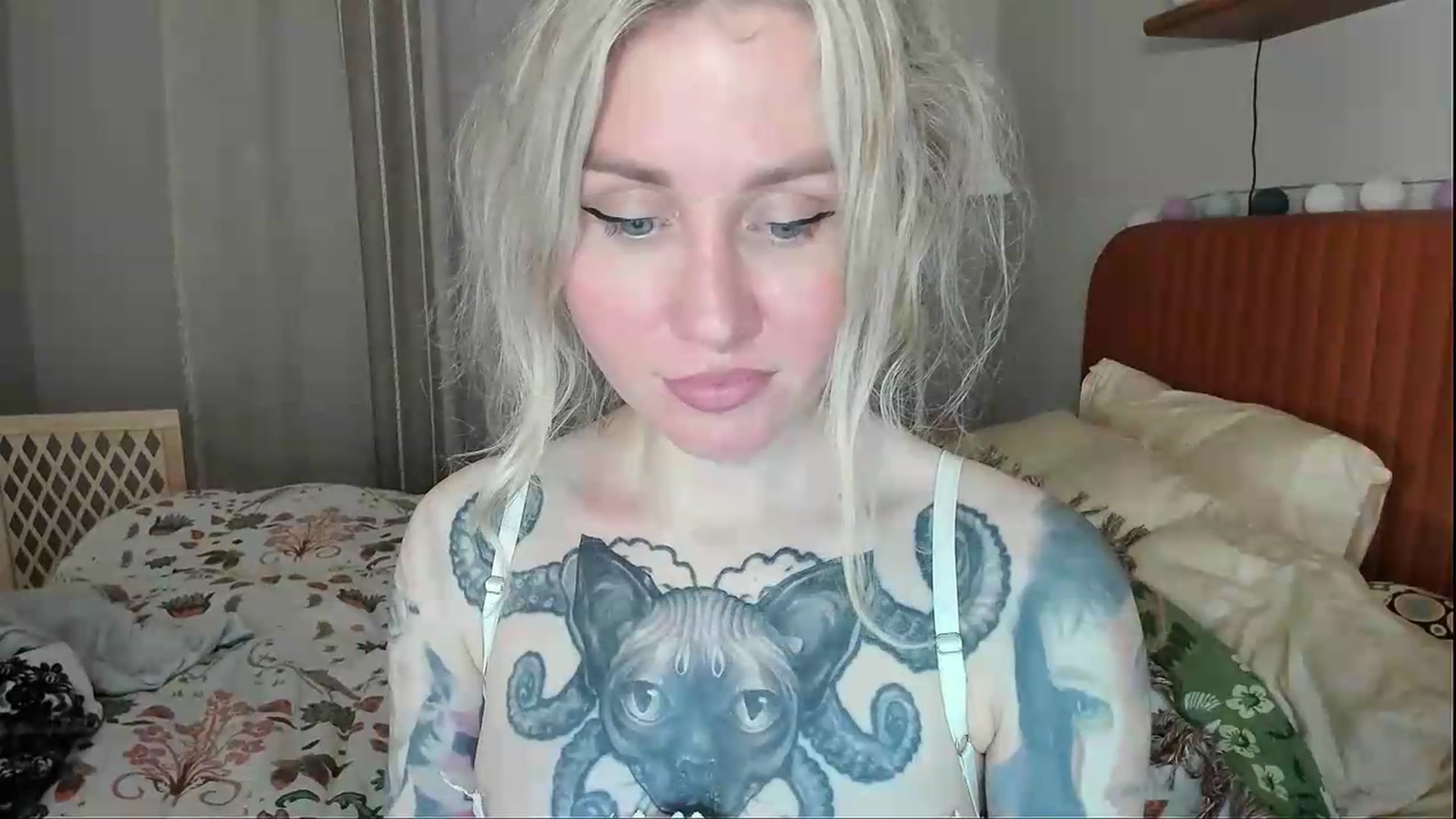 Gallery image thumbnail from Alexa_Smithhh's myfreecams stream on, 09/02/2026, 20:04 image 14 of 20