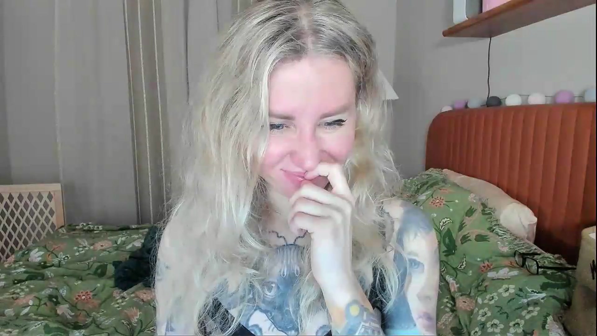 Gallery image thumbnail from Alexa_Smithhh's myfreecams stream on, 09/05/2026, 19:24 image 19 of 20