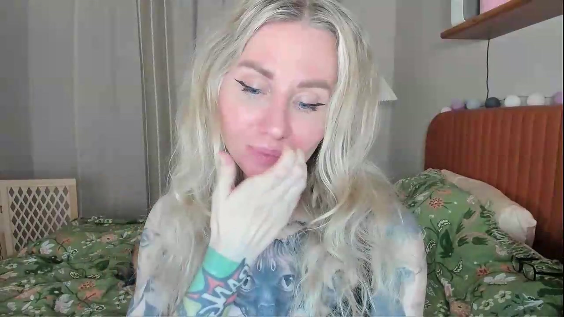 Gallery image thumbnail from Alexa_Smithhh's myfreecams stream on, 09/05/2026, 20:39 image 7 of 20