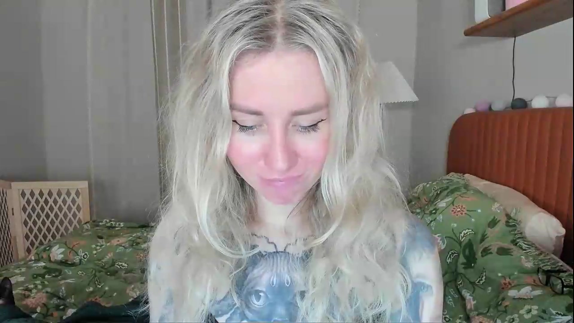 Gallery image thumbnail from Alexa_Smithhh's myfreecams stream on, 09/05/2026, 20:39 image 13 of 20