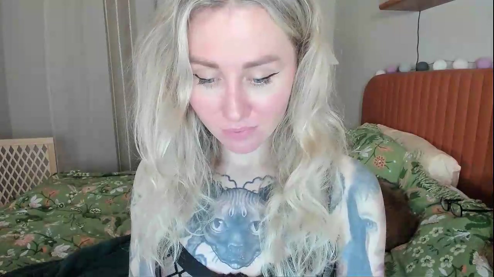 Gallery image thumbnail from Alexa_Smithhh's myfreecams stream on, 09/05/2026, 21:08 image 9 of 20