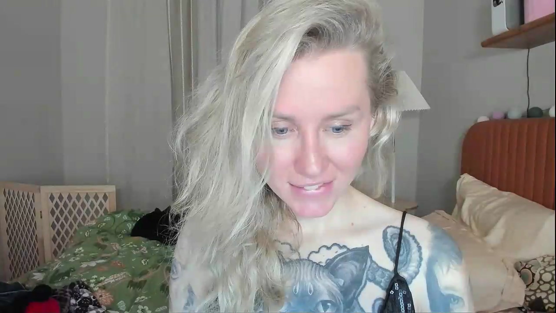 Gallery image thumbnail from Alexa_Smithhh's myfreecams stream on, 09/09/2026, 20:53 image 12 of 20