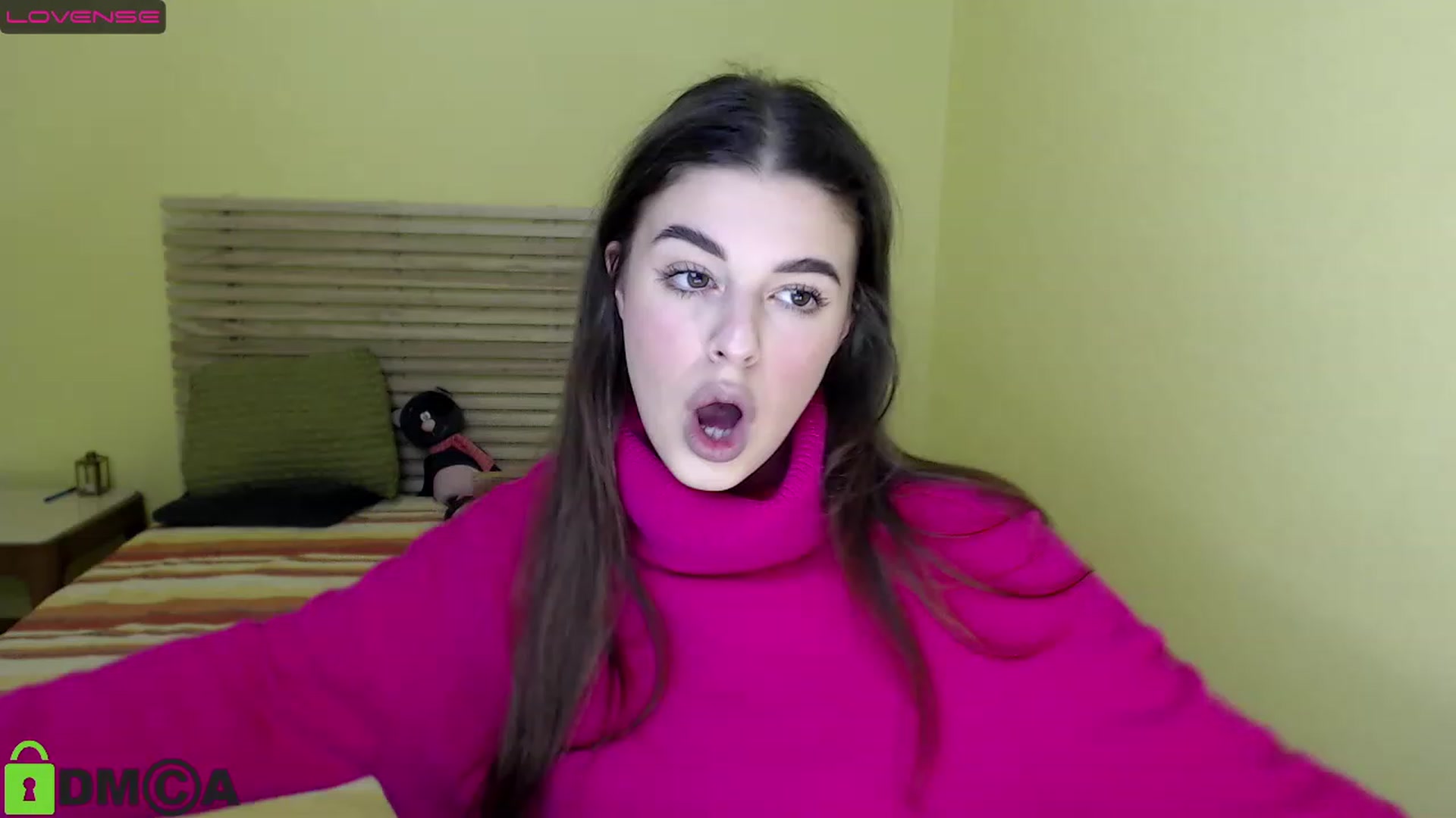 Gallery image thumbnail from AlexandaSweet's myfreecams stream on, 12/01/2022, 17:52 image 11 of 20