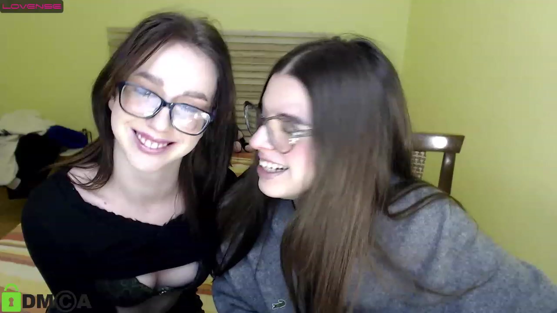 Gallery image thumbnail from AlexandaSweet's myfreecams stream on, 12/06/2022, 16:00 image 13 of 20