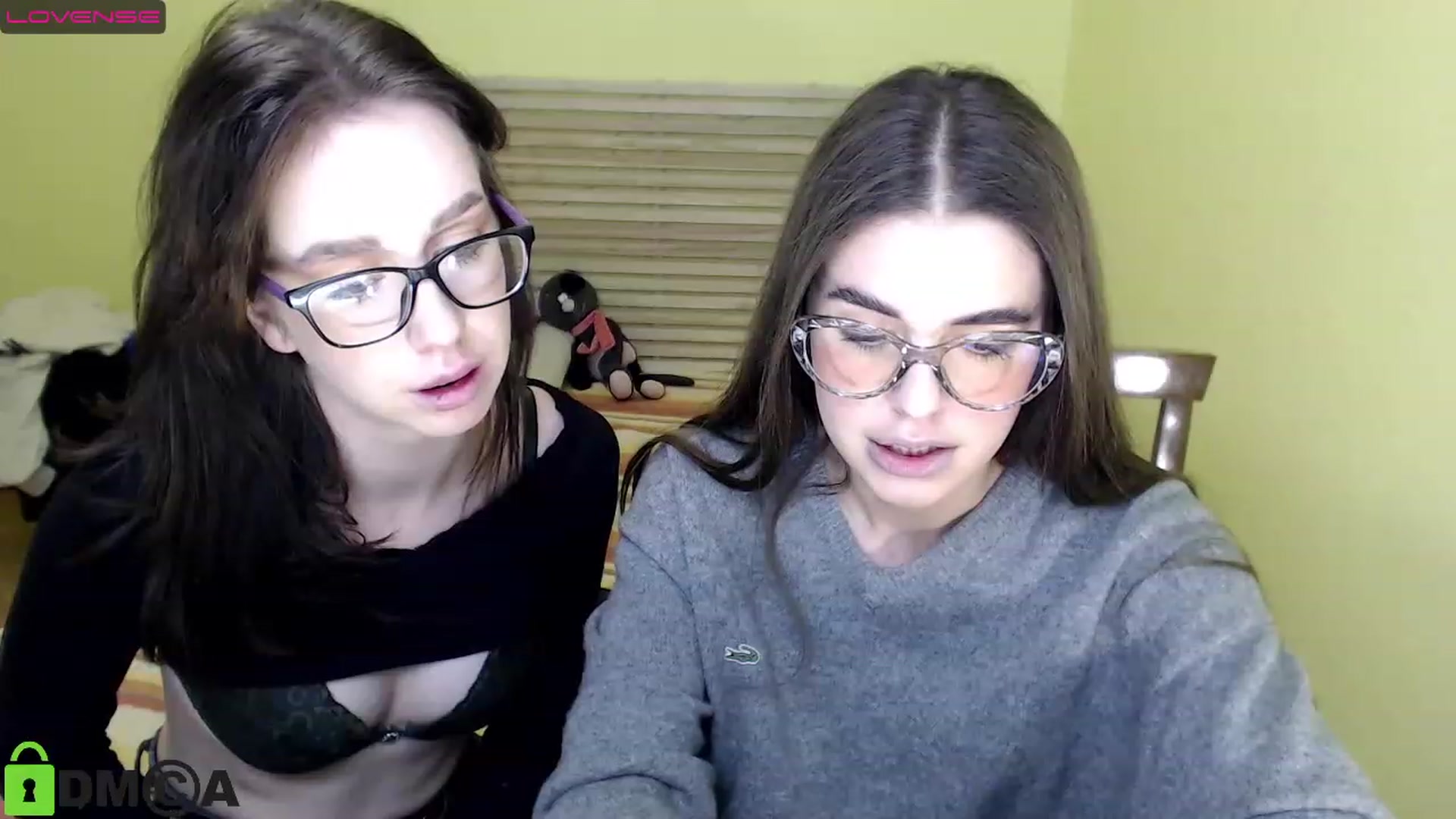 Gallery image thumbnail from AlexandaSweet's myfreecams stream on, 12/06/2022, 16:00 image 17 of 20