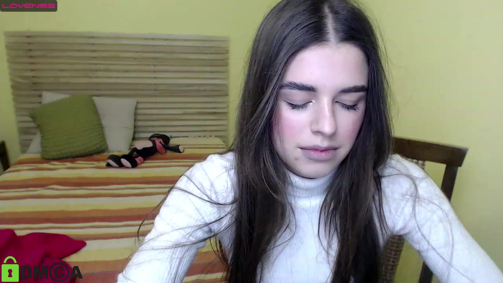 Gallery image thumbnail from AlexandaSweet's myfreecams stream on, 12/09/2022, 16:10 image 8 of 20