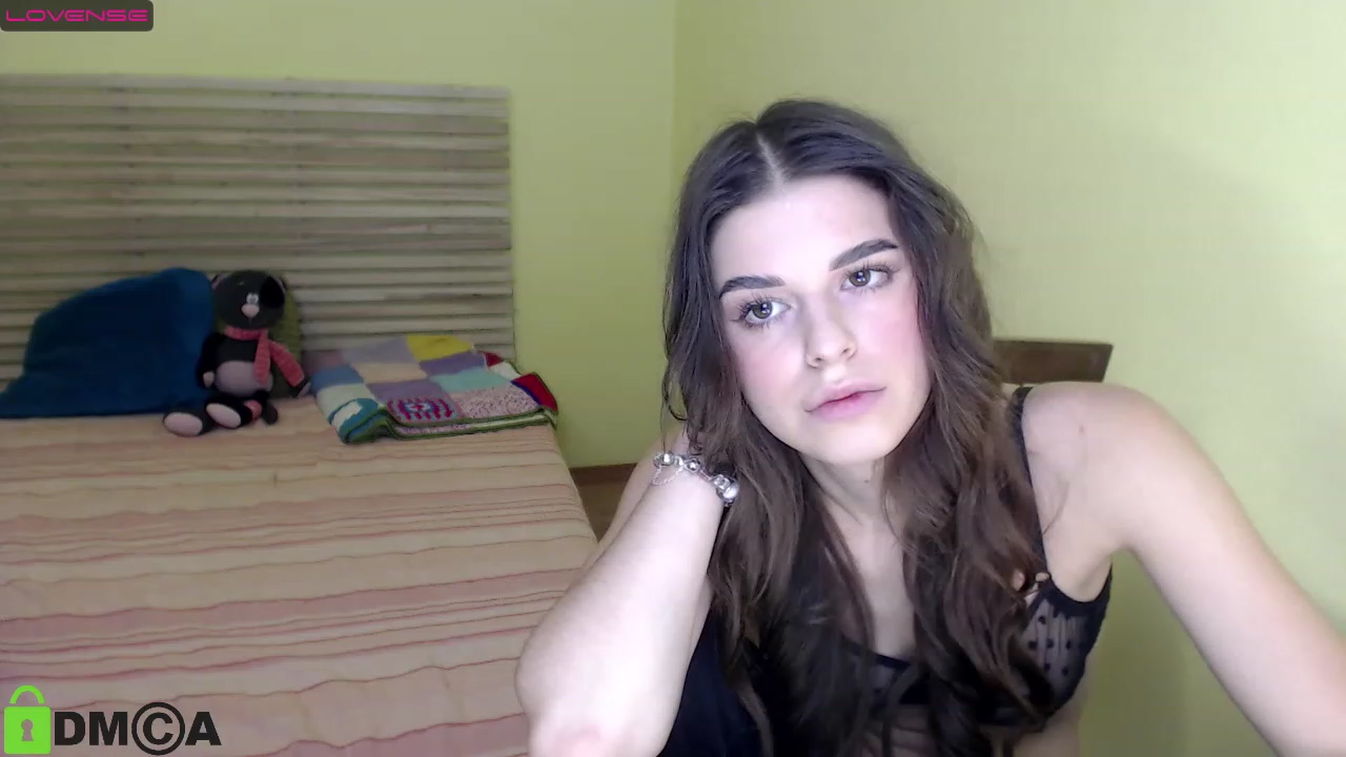 Gallery image thumbnail from AlexandaSweet's myfreecams stream on, 12/19/2022, 13:59 image 15 of 20