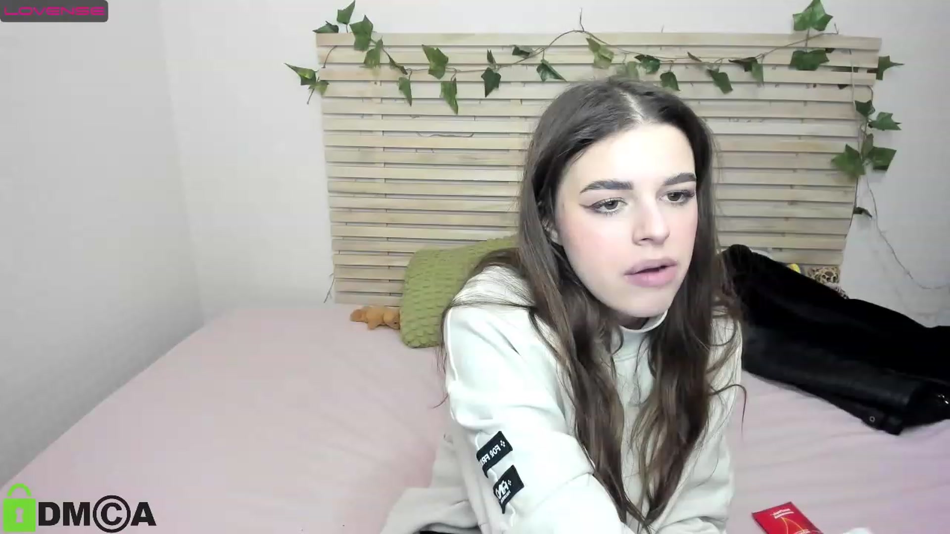 Gallery image thumbnail from AlexandaSweet's myfreecams stream on, 12/23/2022, 14:59 image 8 of 20