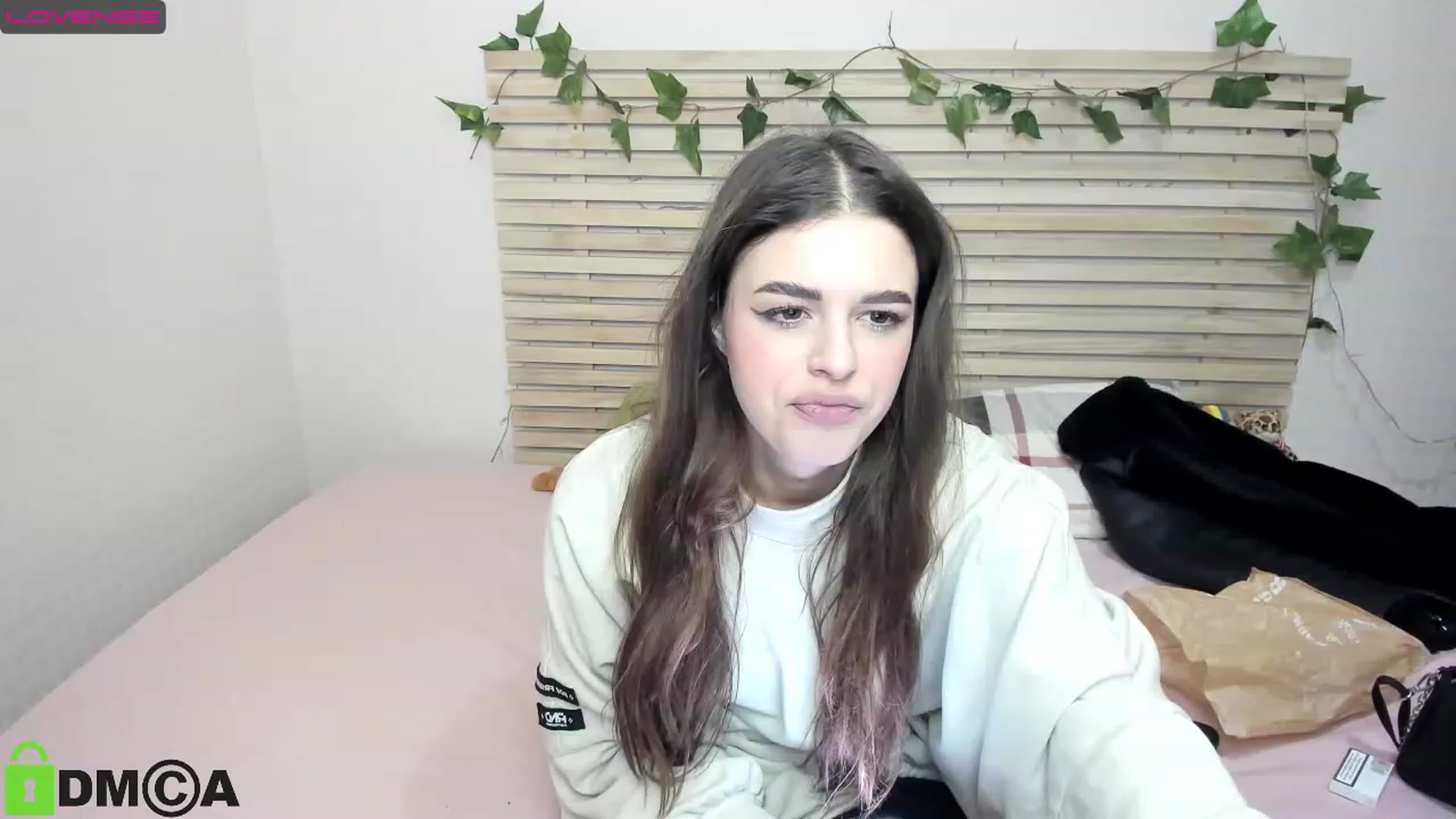Gallery image thumbnail from AlexandaSweet's myfreecams stream on, 12/23/2022, 14:59 image 20 of 20