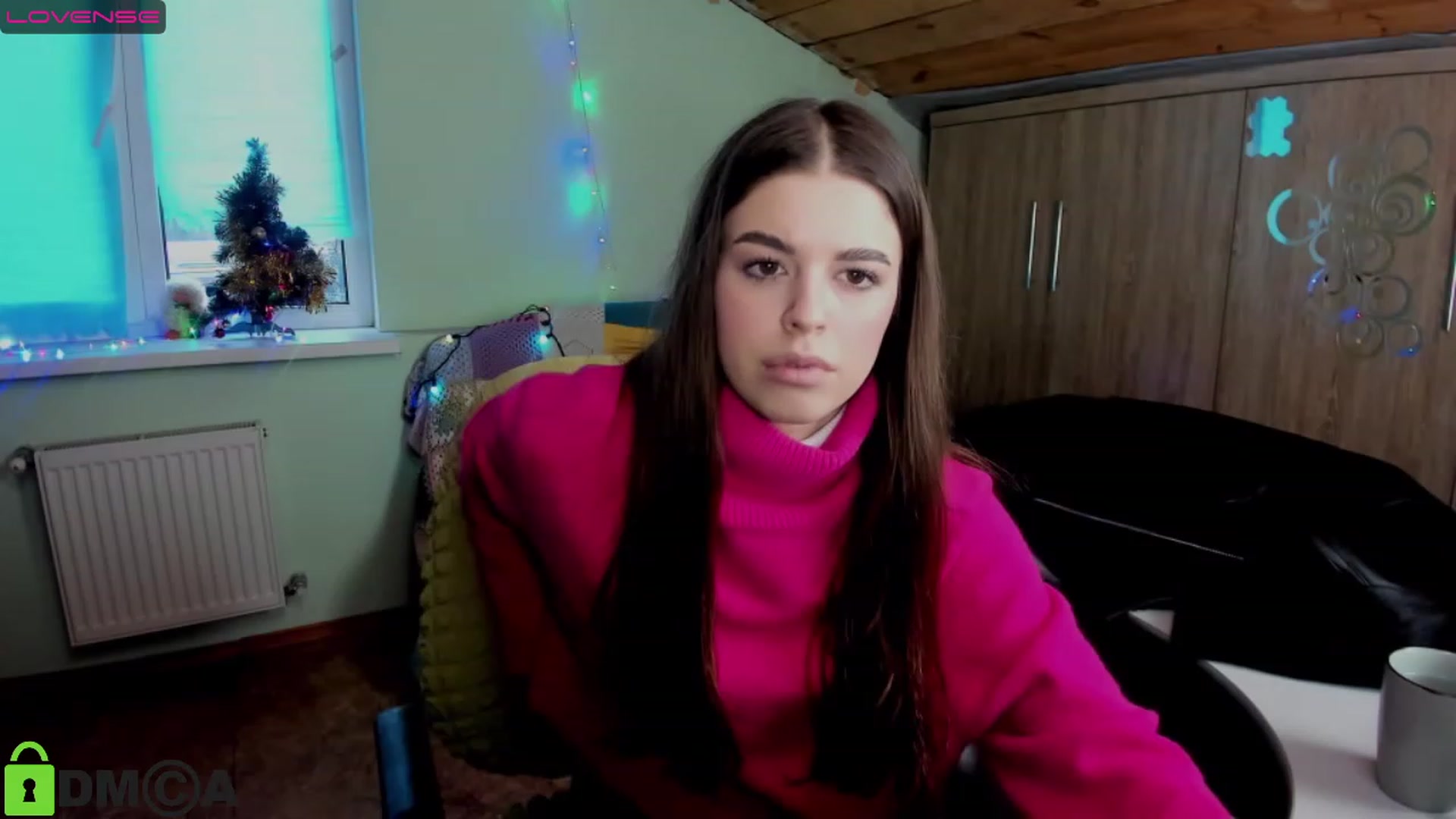 Gallery image thumbnail from AlexandaSweet's myfreecams stream on, 12/26/2022, 14:34 image 2 of 20