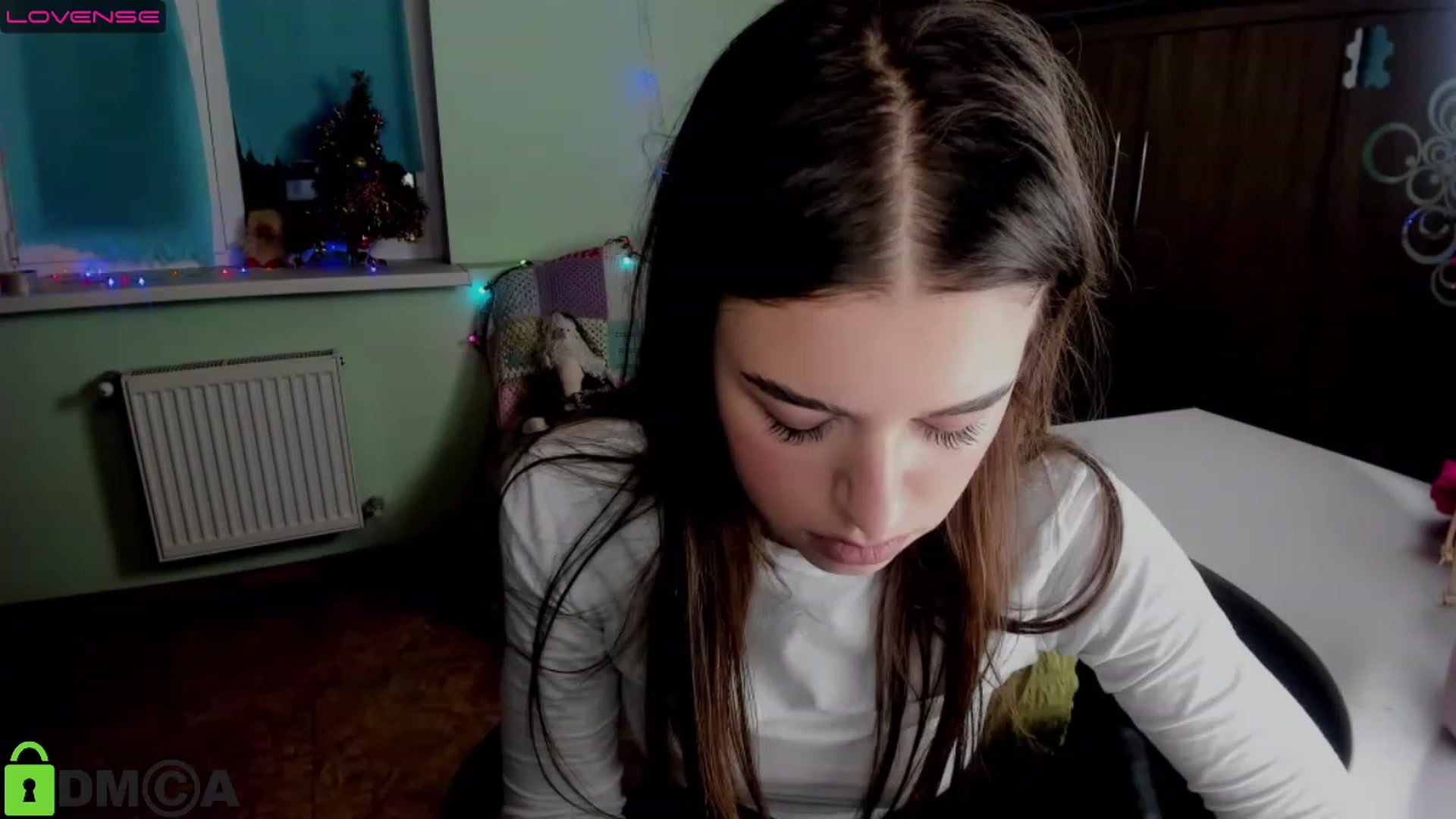 Gallery image thumbnail from AlexandaSweet's myfreecams stream on, 12/30/2022, 17:08 image 17 of 20