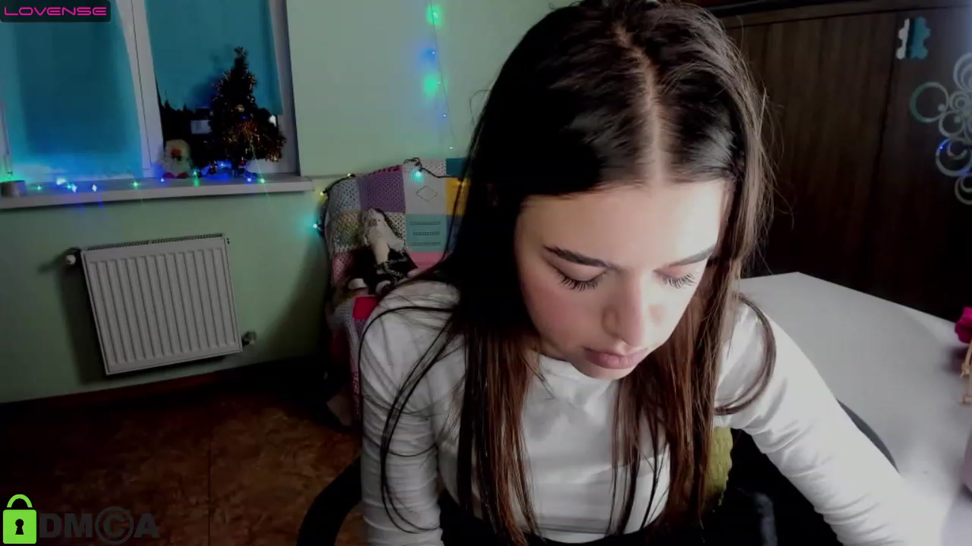 Gallery image thumbnail from AlexandaSweet's myfreecams stream on, 12/30/2022, 17:08 image 18 of 20