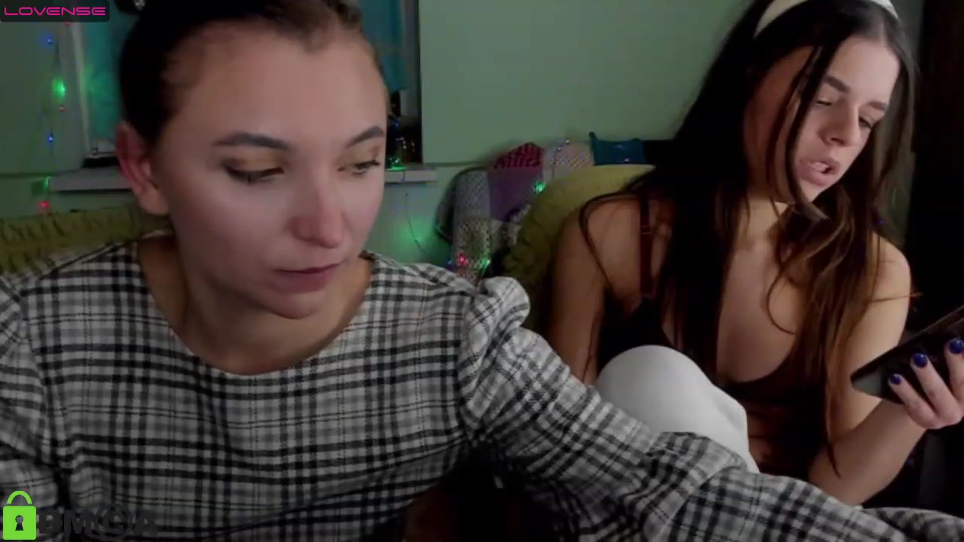 Gallery image thumbnail from AlexandaSweet's myfreecams stream on, 01/02/2023, 15:55 image 15 of 20