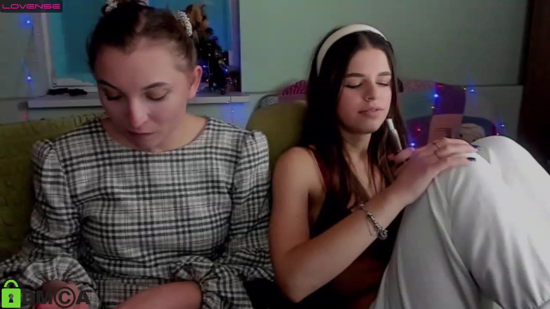 Gallery image thumbnail from AlexandaSweet's myfreecams stream on, 01/02/2023, 15:55 image 11 of 20