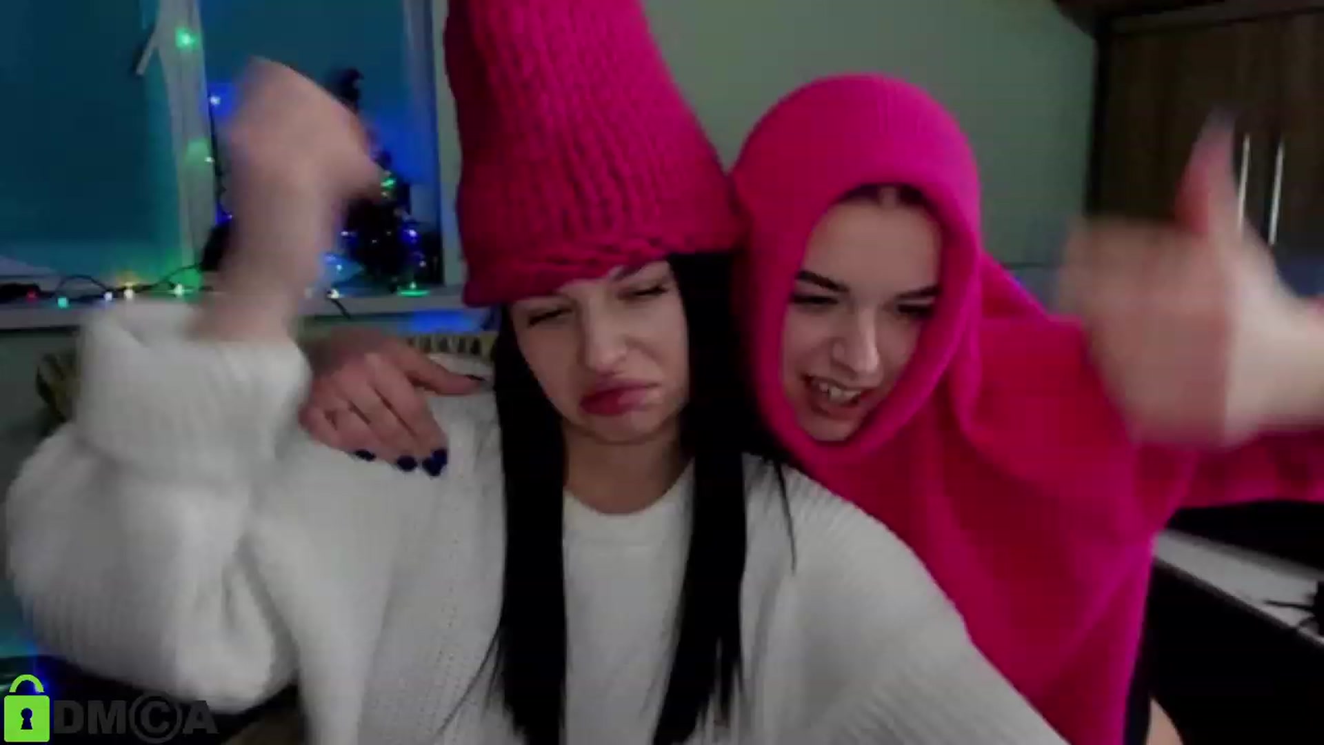 Gallery image thumbnail from AlexandaSweet's myfreecams stream on, 01/03/2023, 17:11 image 17 of 20