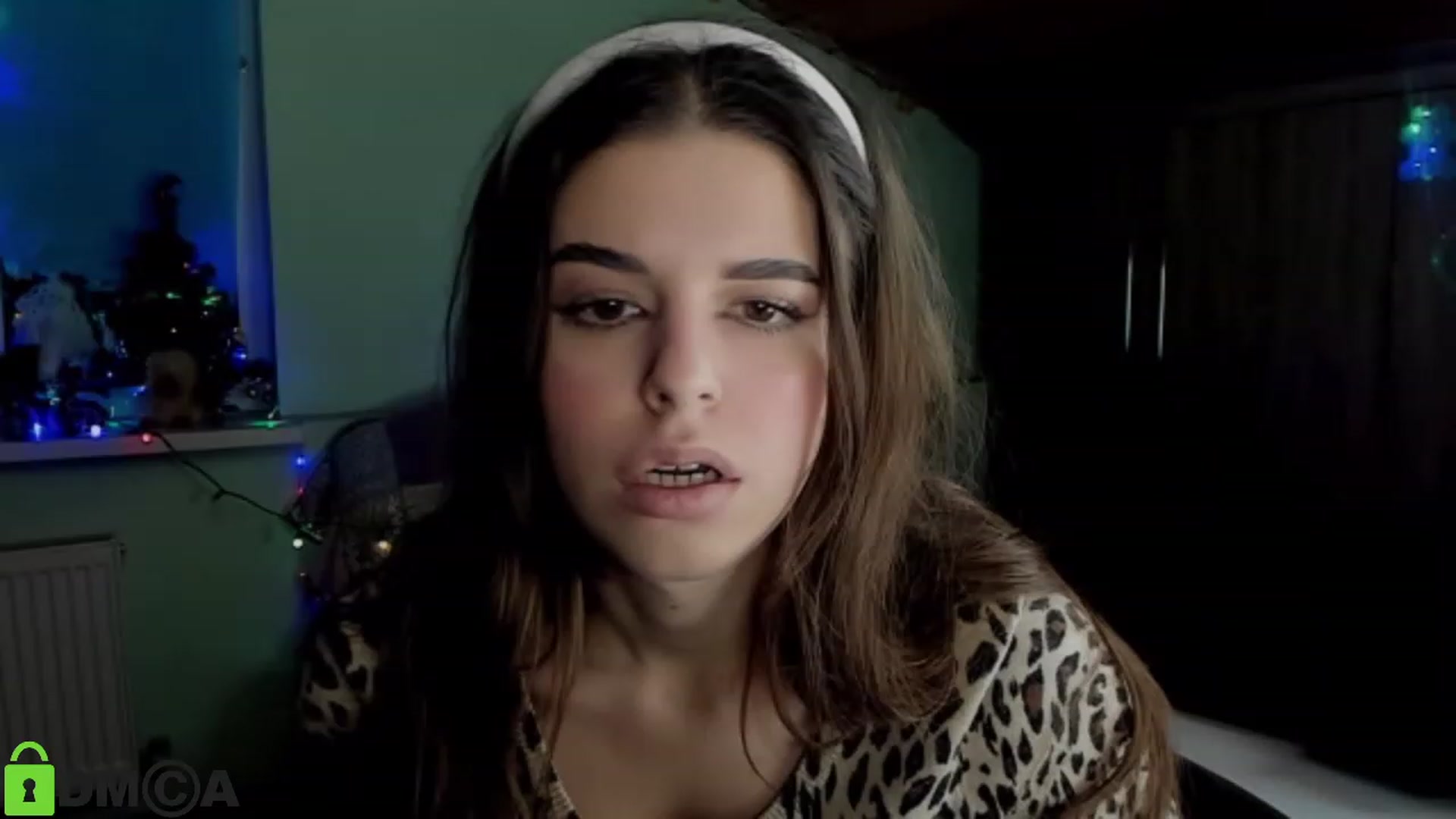 Gallery image thumbnail from AlexandaSweet's myfreecams stream on, 01/06/2023, 15:07 image 17 of 20
