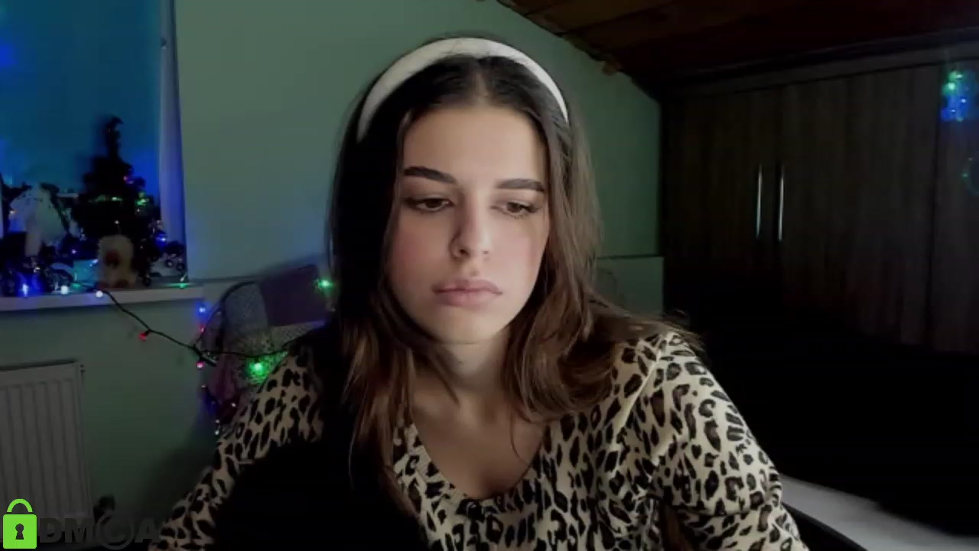 Gallery image thumbnail from AlexandaSweet's myfreecams stream on, 01/06/2023, 15:07 image 15 of 20