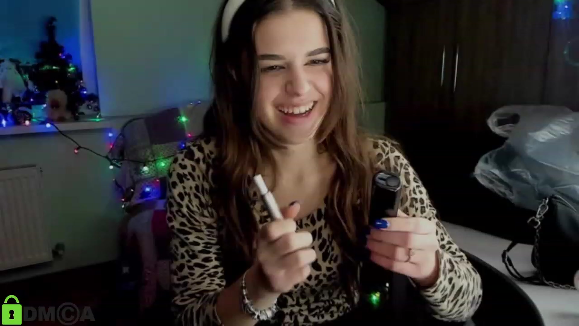 Gallery image thumbnail from AlexandaSweet's myfreecams stream on, 01/06/2023, 18:22 image 7 of 20