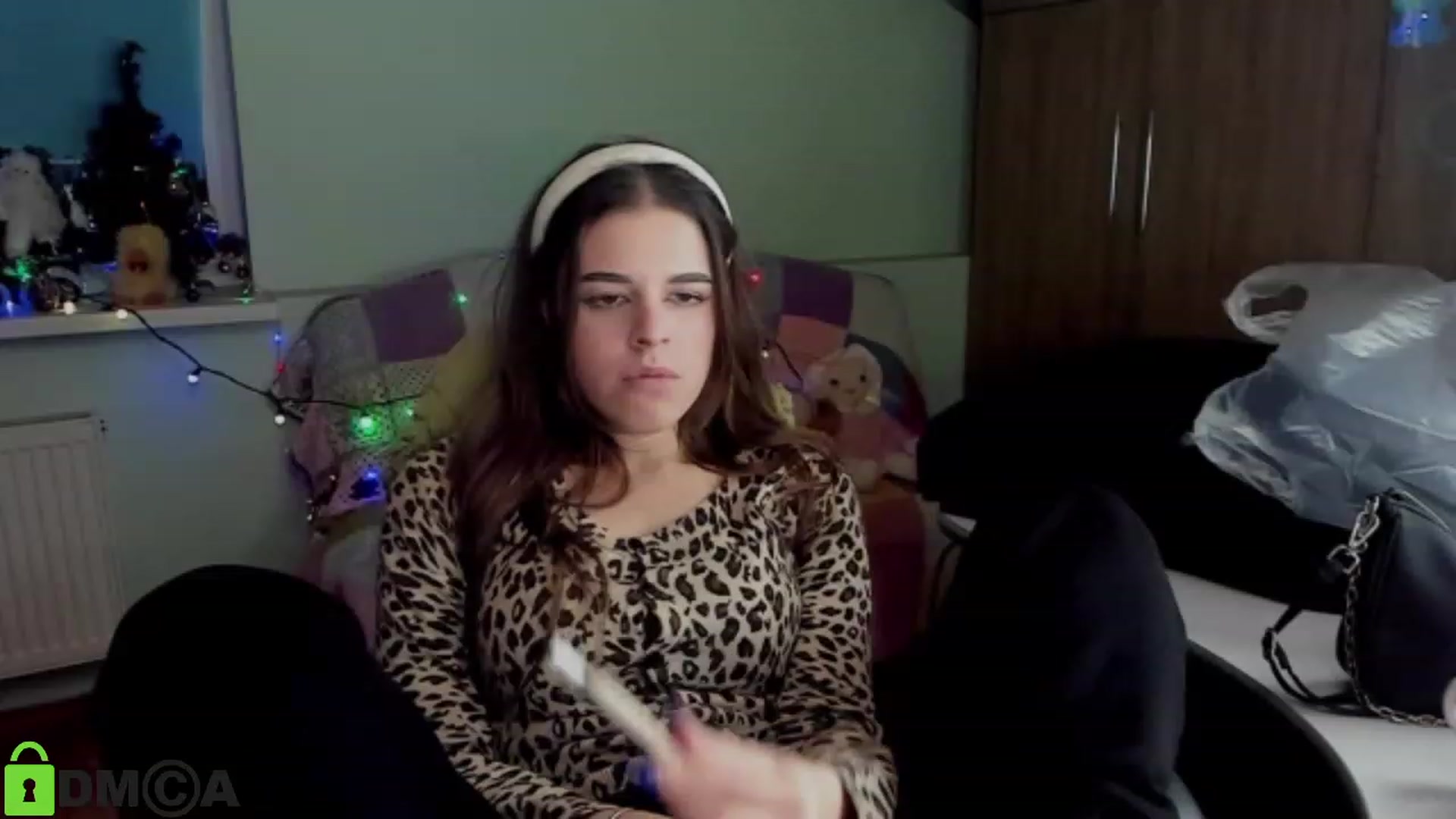 Gallery image thumbnail from AlexandaSweet's myfreecams stream on, 01/06/2023, 18:22 image 8 of 20