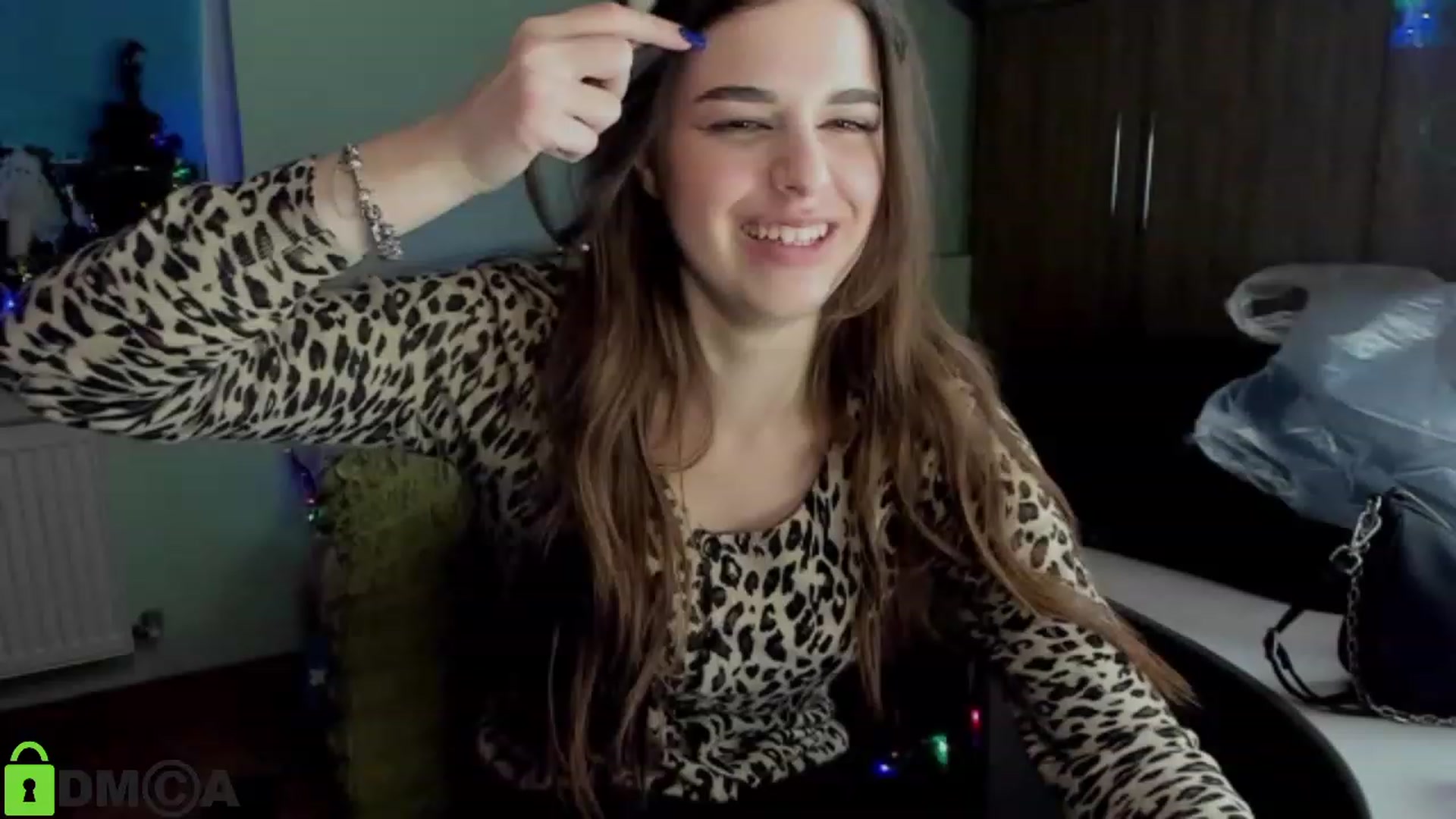 Gallery image thumbnail from AlexandaSweet's myfreecams stream on, 01/06/2023, 18:22 image 10 of 20