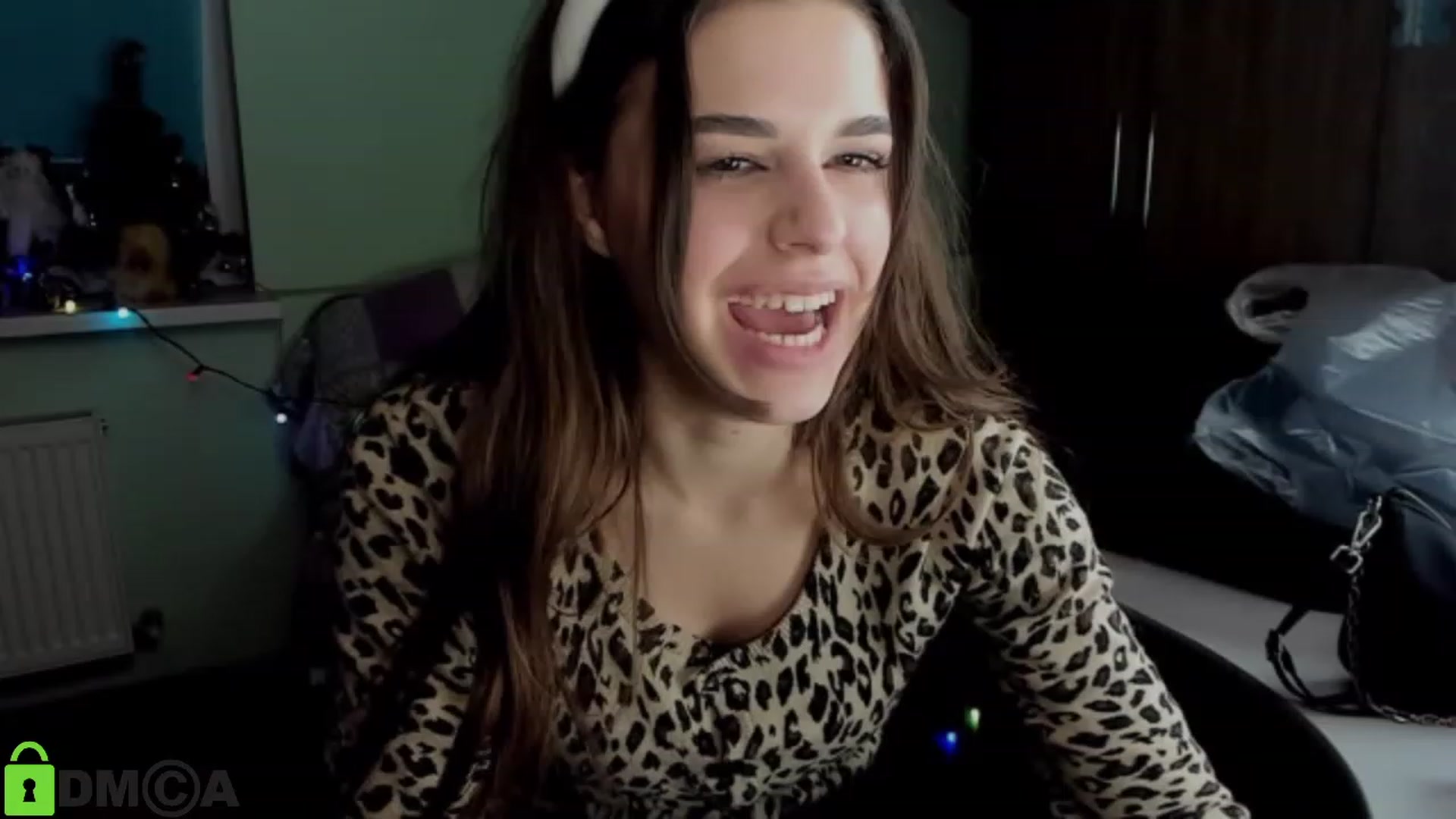 Gallery image thumbnail from AlexandaSweet's myfreecams stream on, 01/06/2023, 18:22 image 13 of 20