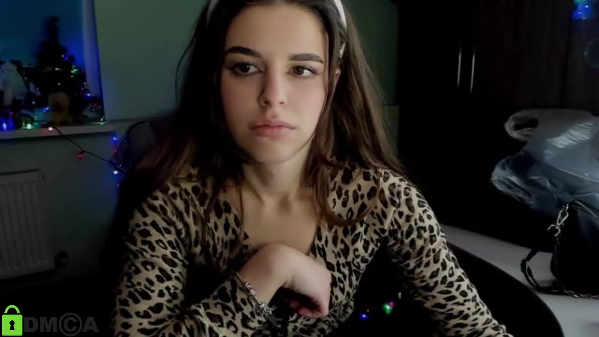Gallery image thumbnail from AlexandaSweet's myfreecams stream on, 01/06/2023, 18:22 image 12 of 20