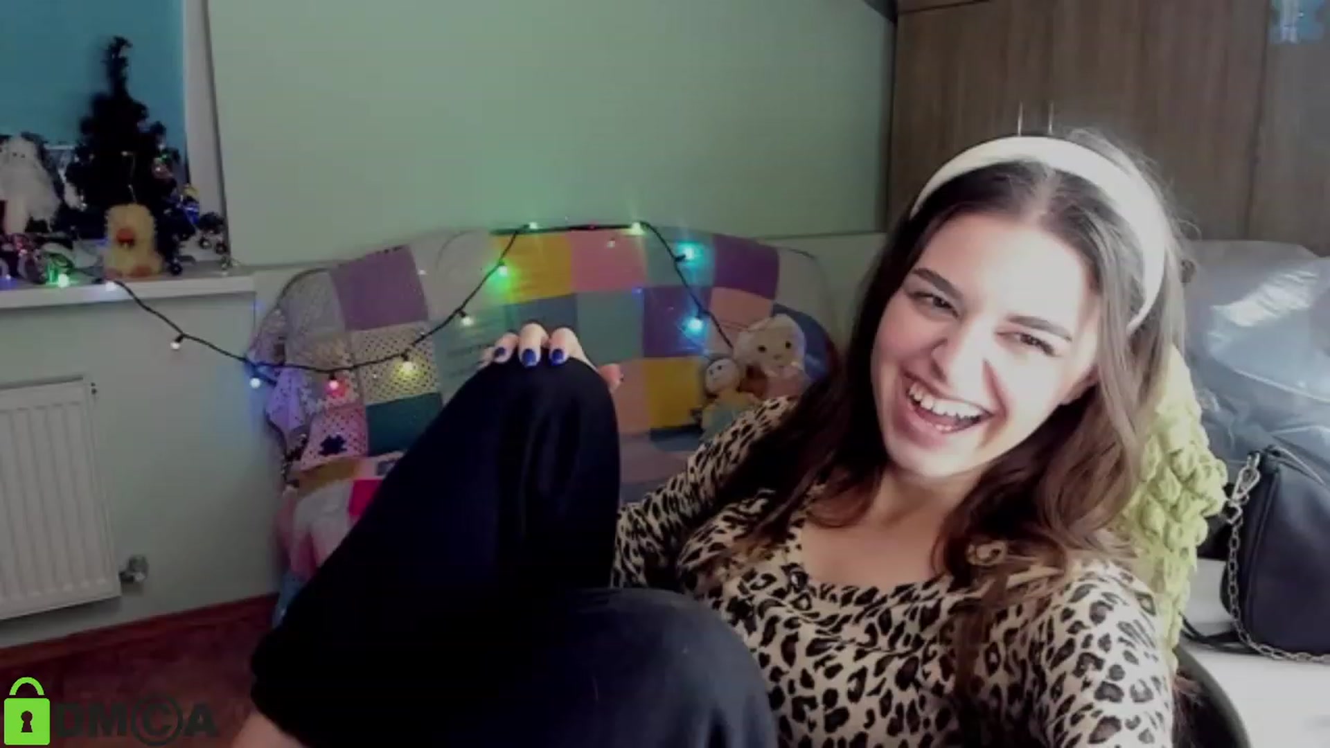 Gallery image thumbnail from AlexandaSweet's myfreecams stream on, 01/06/2023, 18:22 image 9 of 20