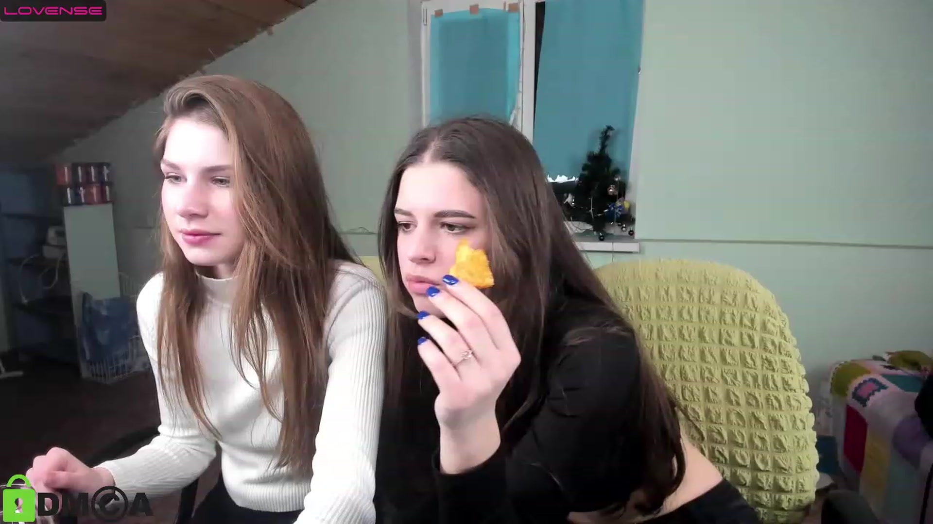 Gallery image thumbnail from AlexandaSweet's myfreecams stream on, 01/08/2023, 19:39 image 12 of 20