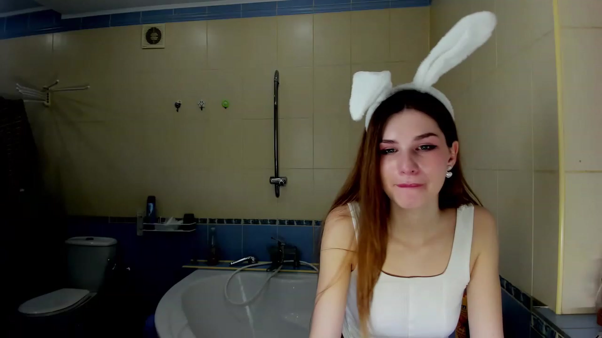 Gallery image thumbnail from AlexandaSweet's myfreecams stream on, 01/08/2023, 23:04 image 4 of 20
