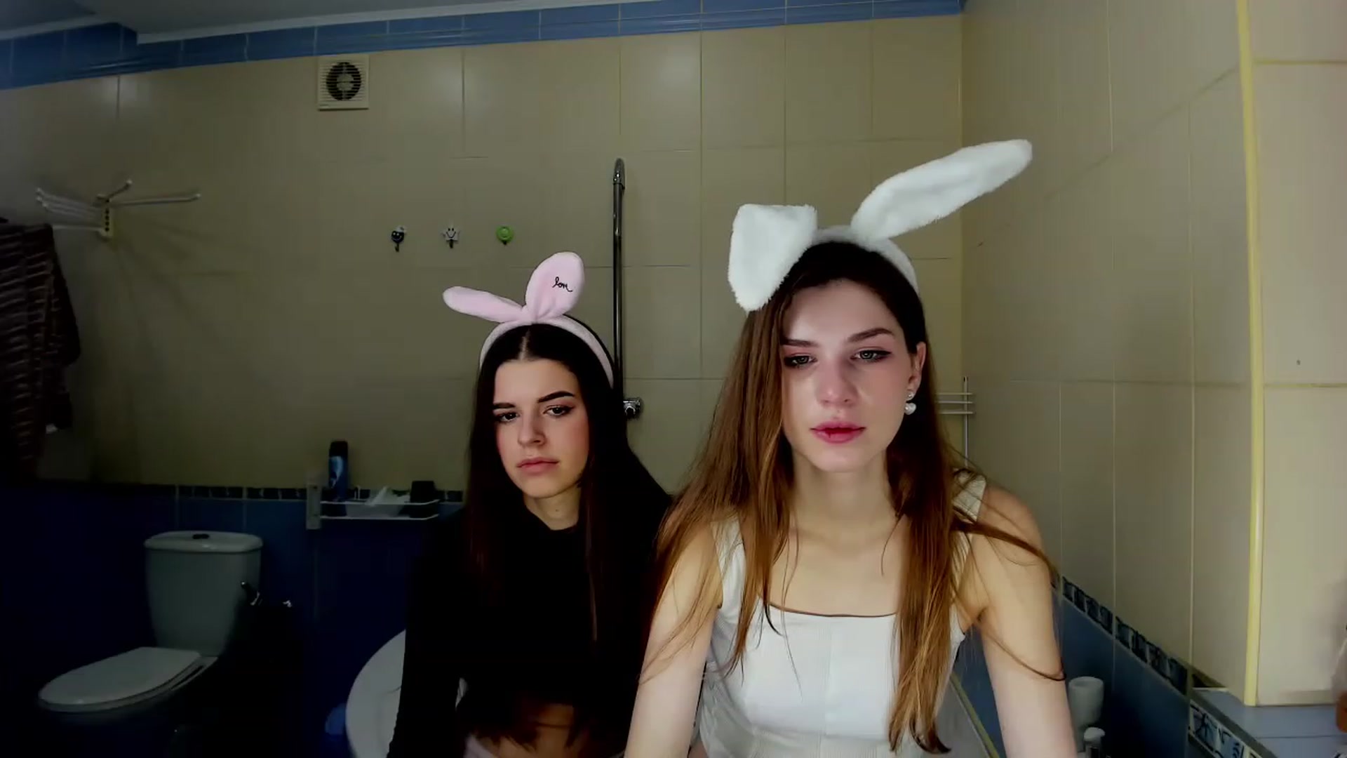 Gallery image thumbnail from AlexandaSweet's myfreecams stream on, 01/08/2023, 23:04 image 20 of 20