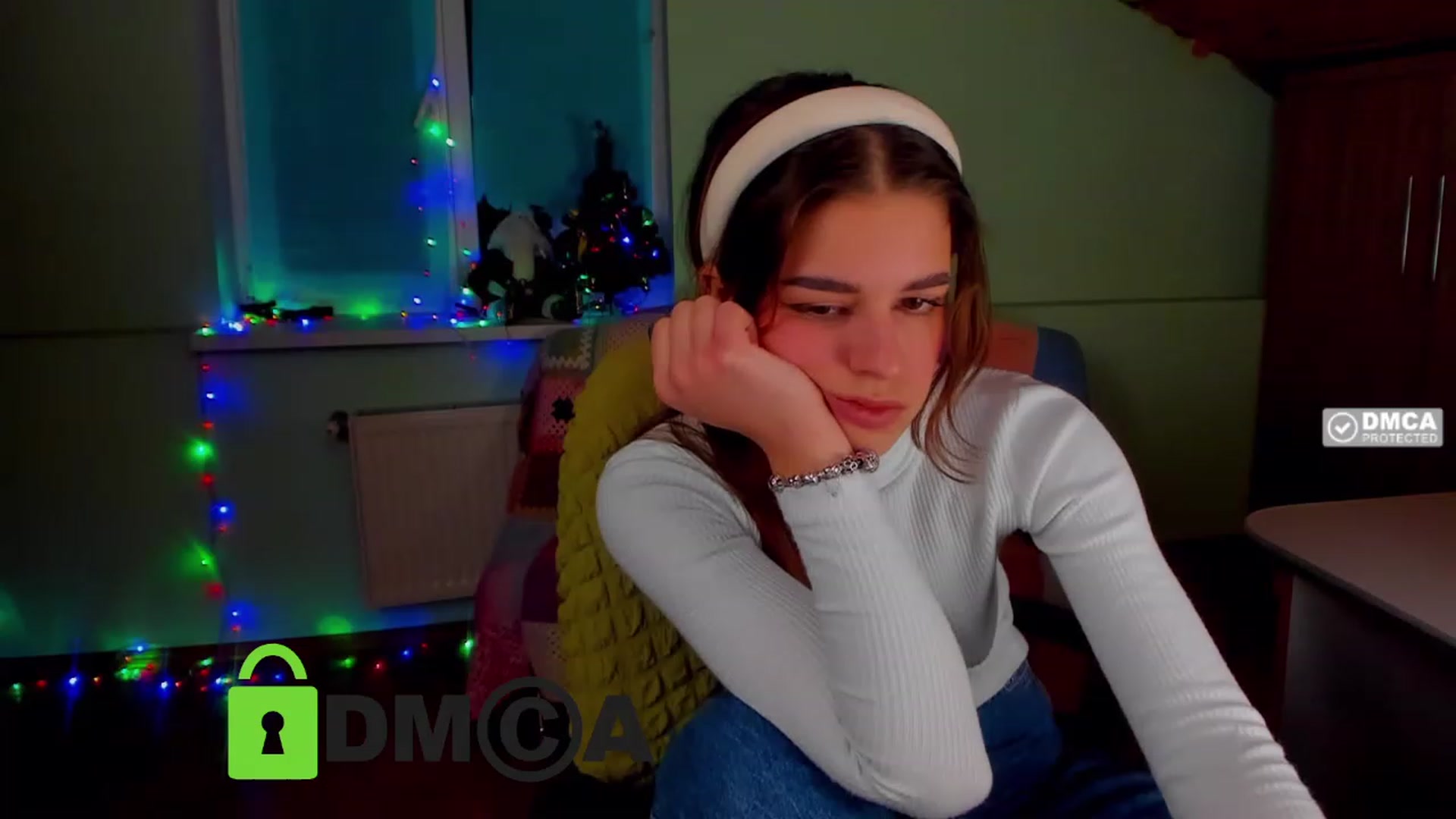 Gallery image thumbnail from AlexandaSweet's myfreecams stream on, 01/19/2023, 16:23 image 18 of 20