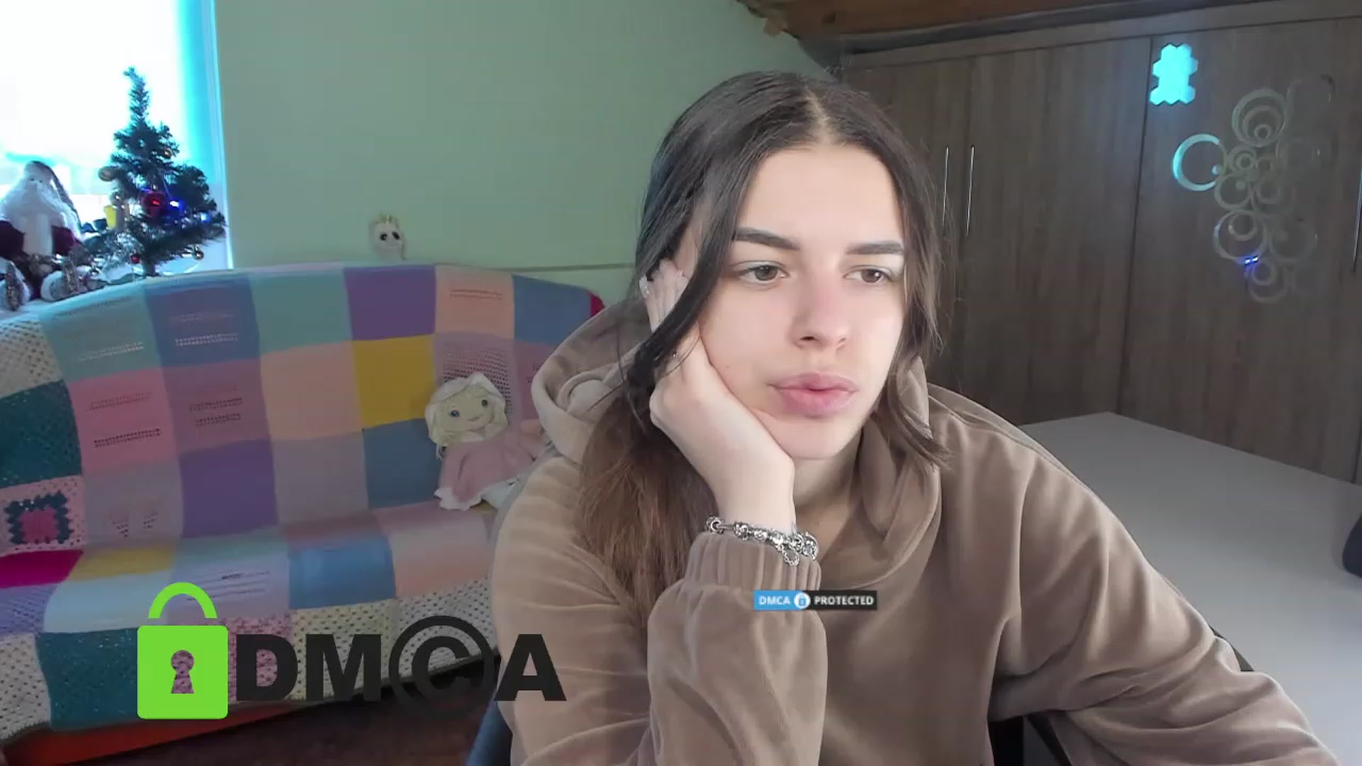 Gallery image thumbnail from AlexandaSweet's myfreecams stream on, 01/31/2023, 13:29 image 3 of 20