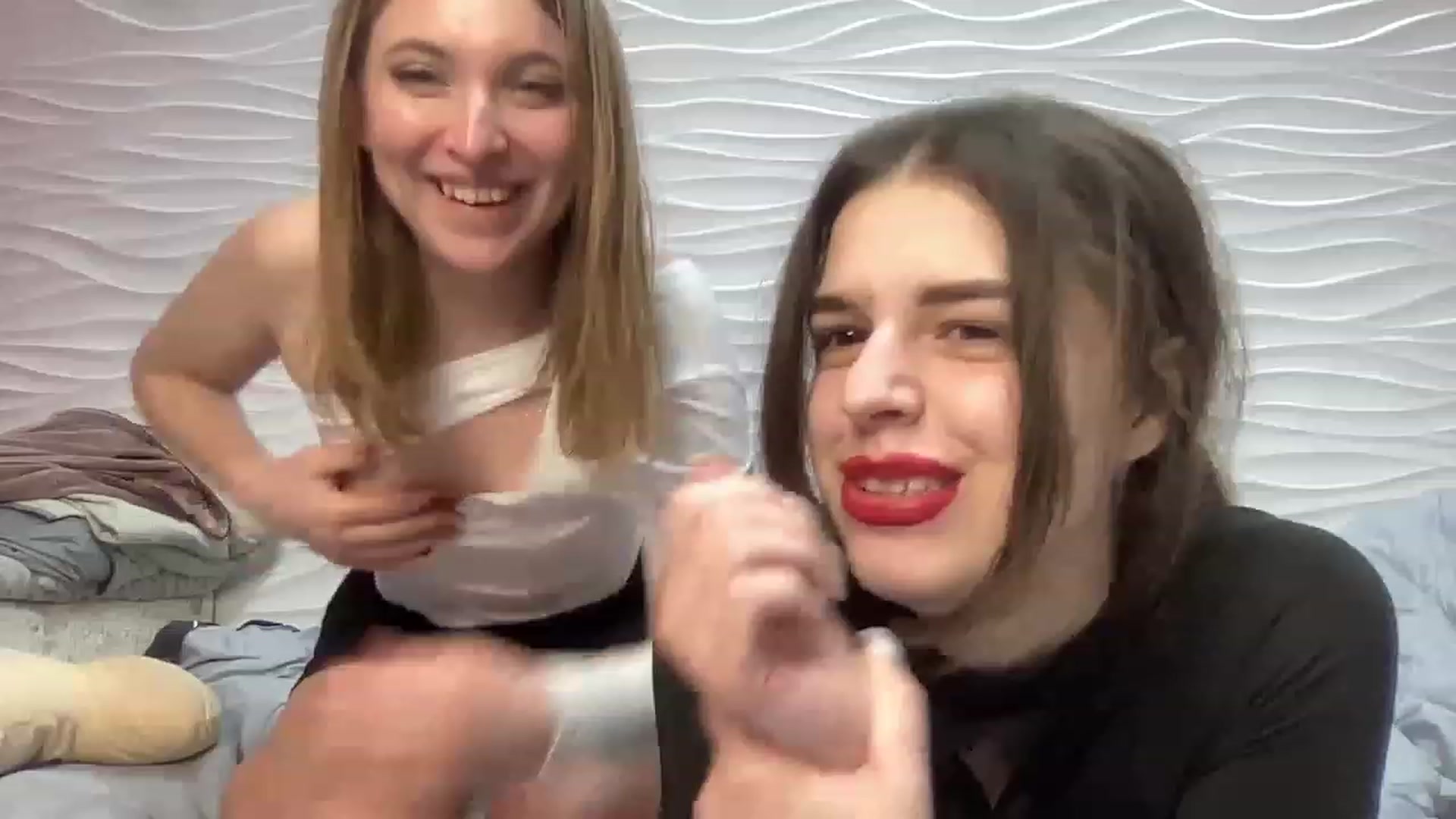 Gallery image thumbnail from AlexandaSweet's myfreecams stream on, 02/03/2023, 19:38 image 6 of 20