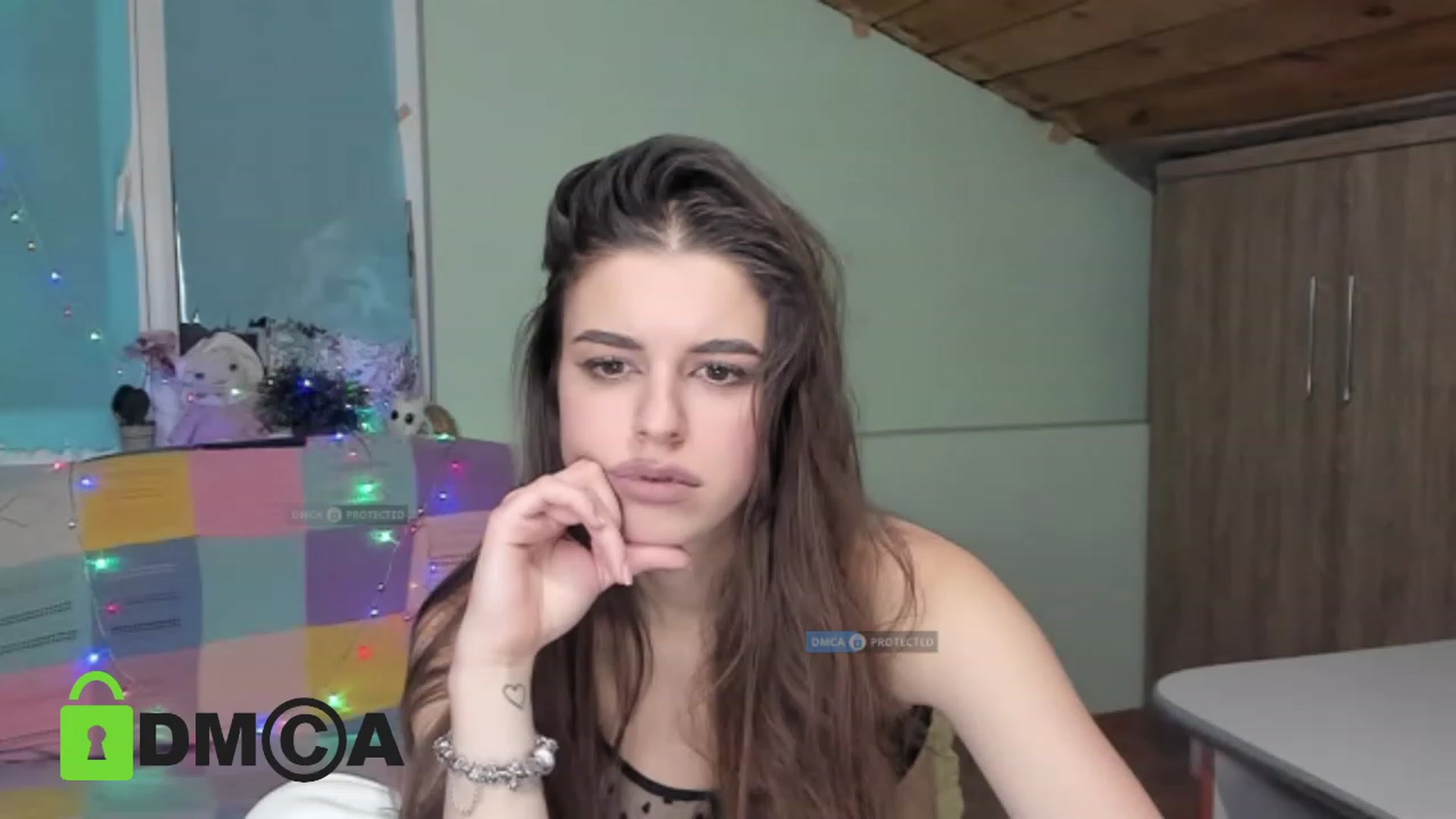 Gallery image thumbnail from AlexandaSweet's myfreecams stream on, 03/02/2023, 20:35 image 20 of 20