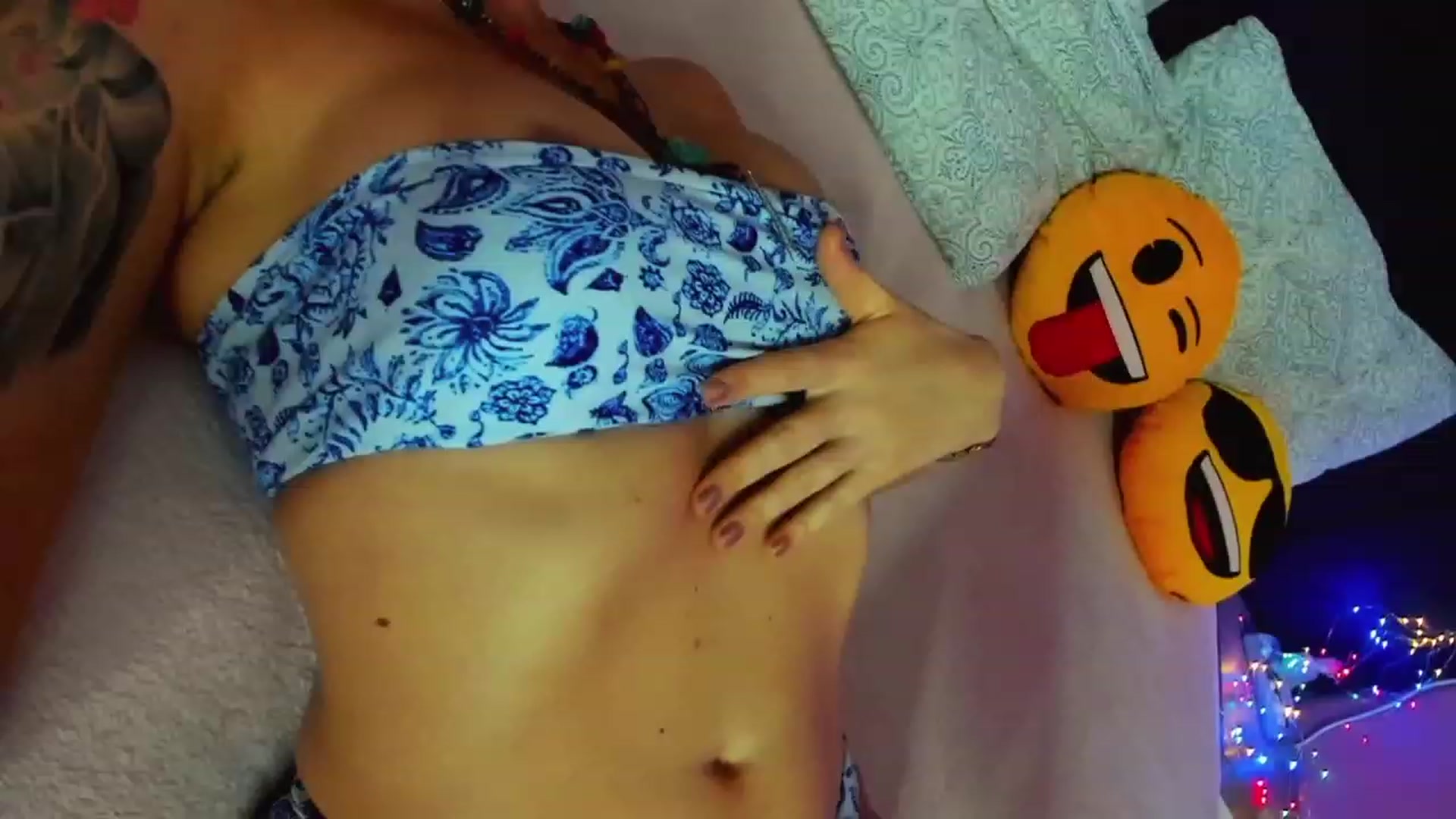 Gallery image thumbnail from AlexiAngel's myfreecams stream on, 11/15/2022, 16:13 image 6 of 20
