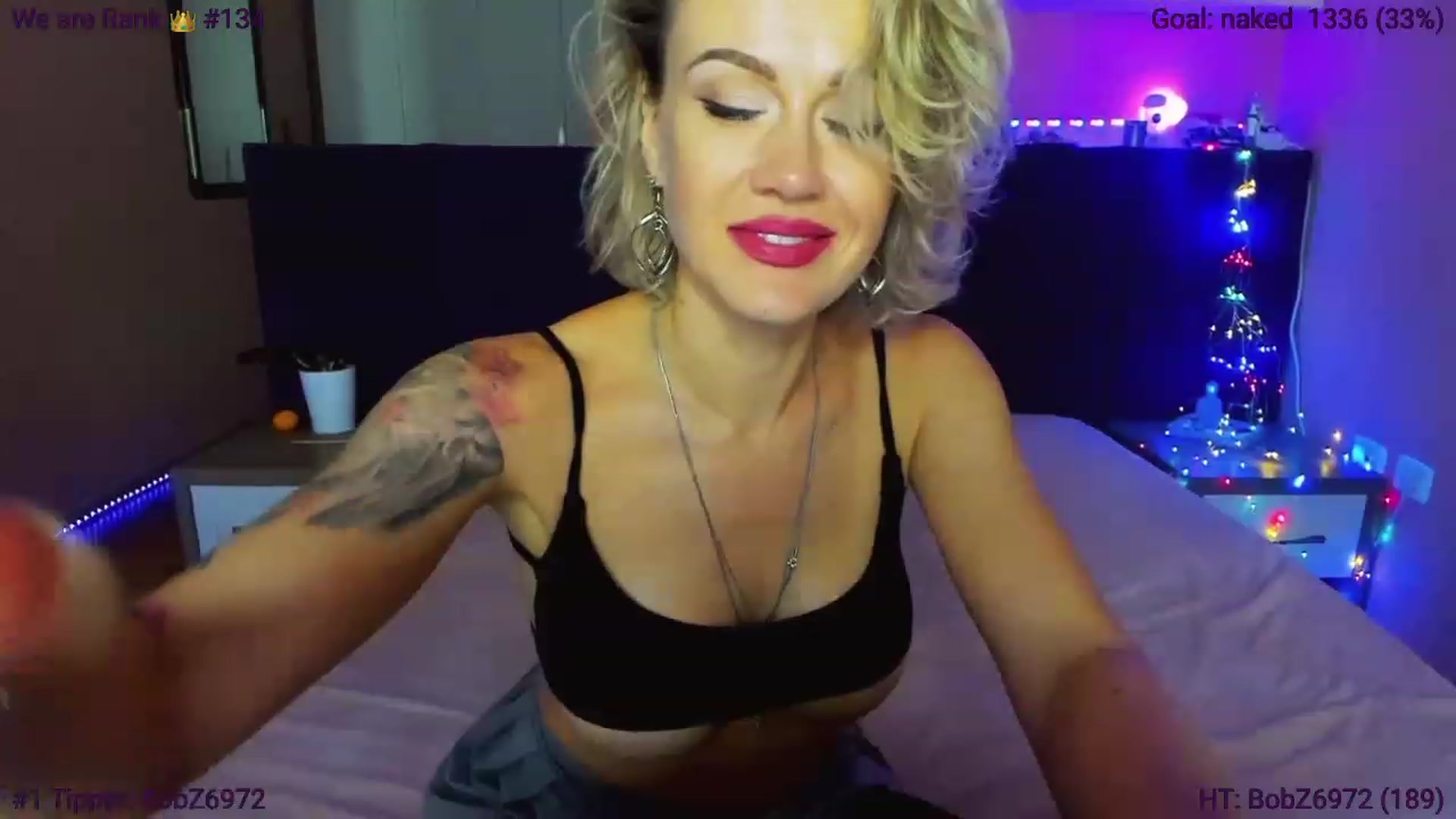 Gallery image thumbnail from AlexiAngel's myfreecams stream on, 11/27/2022, 07:59 image 11 of 20