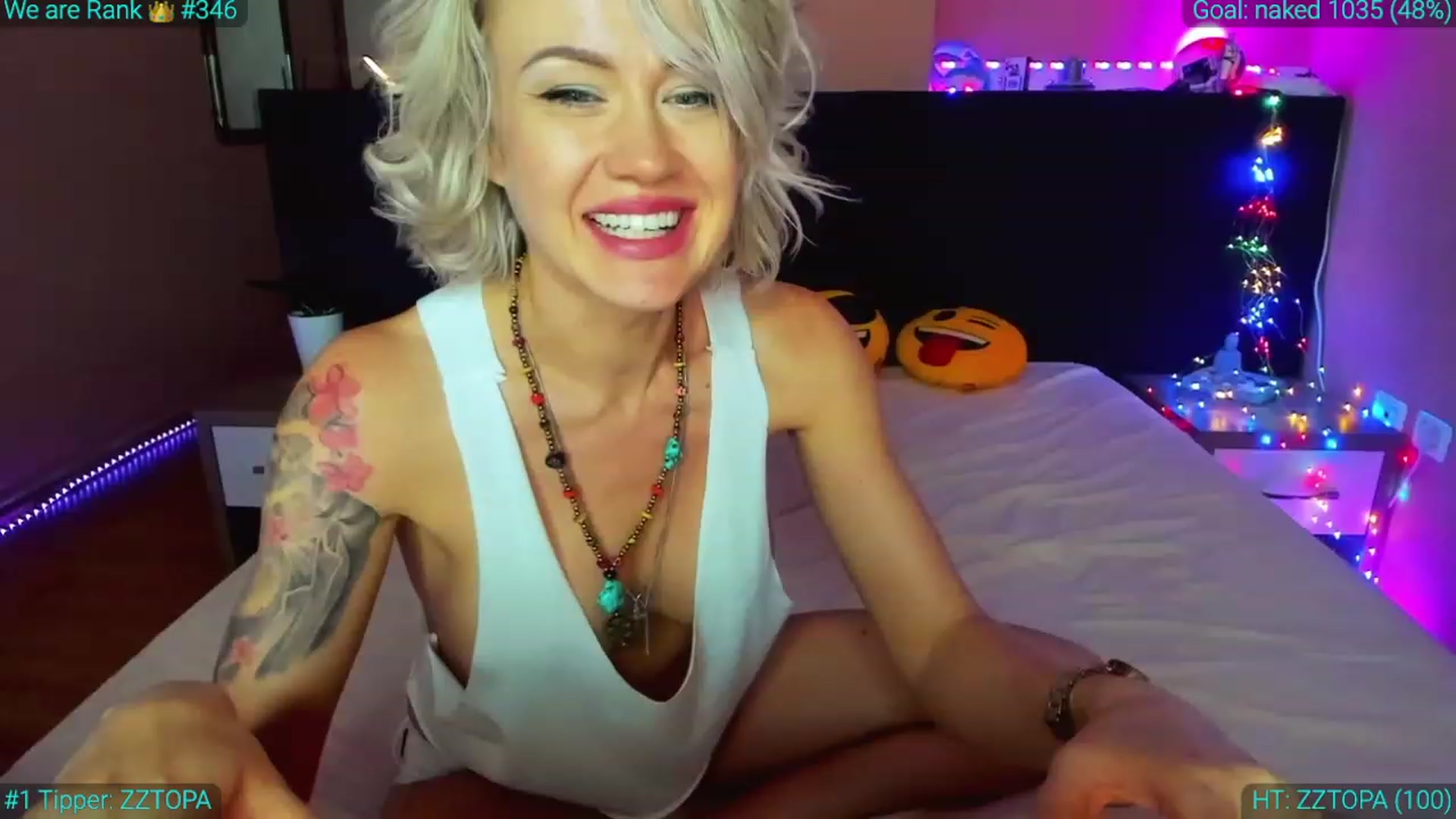Gallery image thumbnail from AlexiAngel's myfreecams stream on, 12/17/2022, 08:46 image 17 of 20